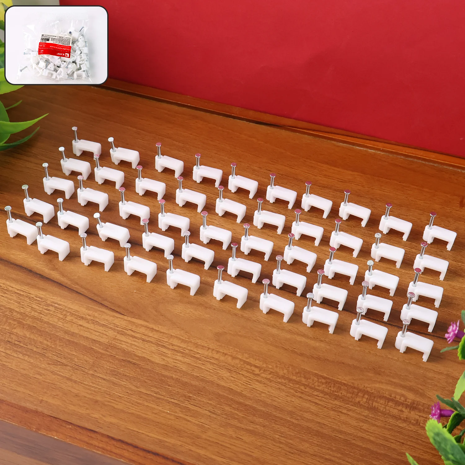 8mm Nail Cable Clips Set (50 Pc) - Image 3