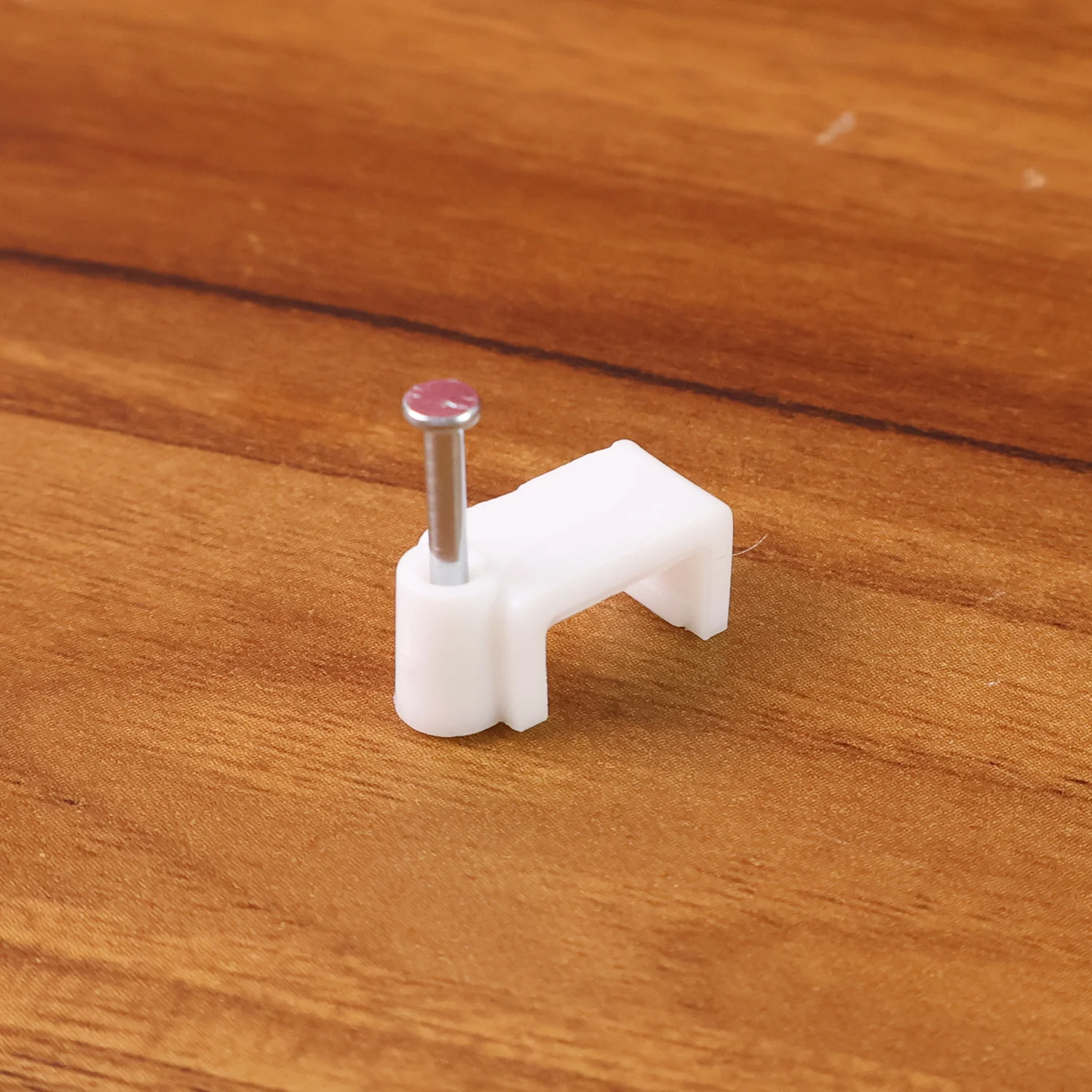 8mm Nail Cable Clips Set (50 Pc) - Image 5
