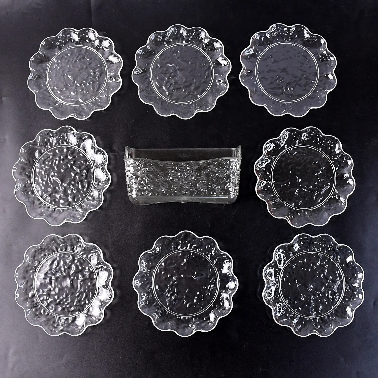 9 in 1 Plastic Bowl With Serving Tray / Plates Set - Image 6