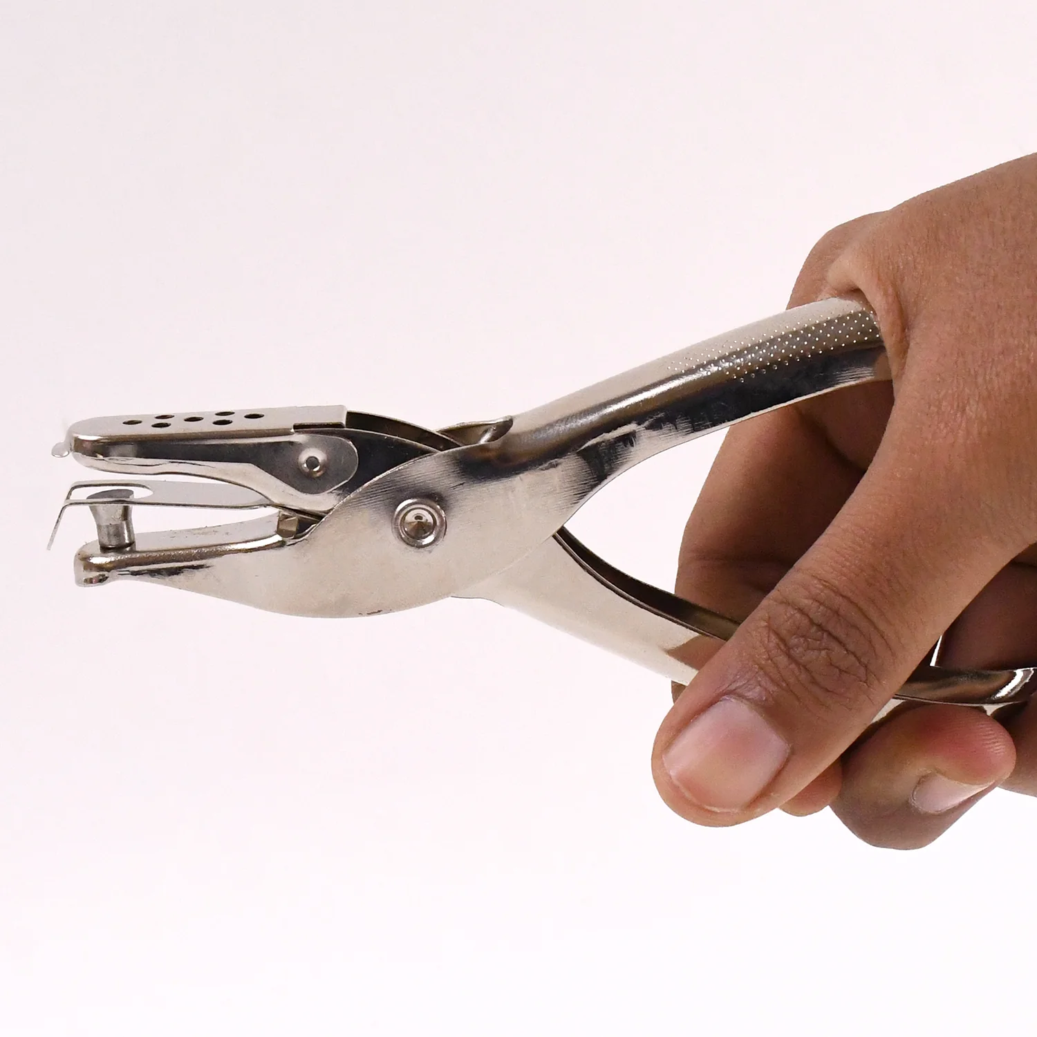Crafts Single Hole Puncher (1 Pc) - Image 4