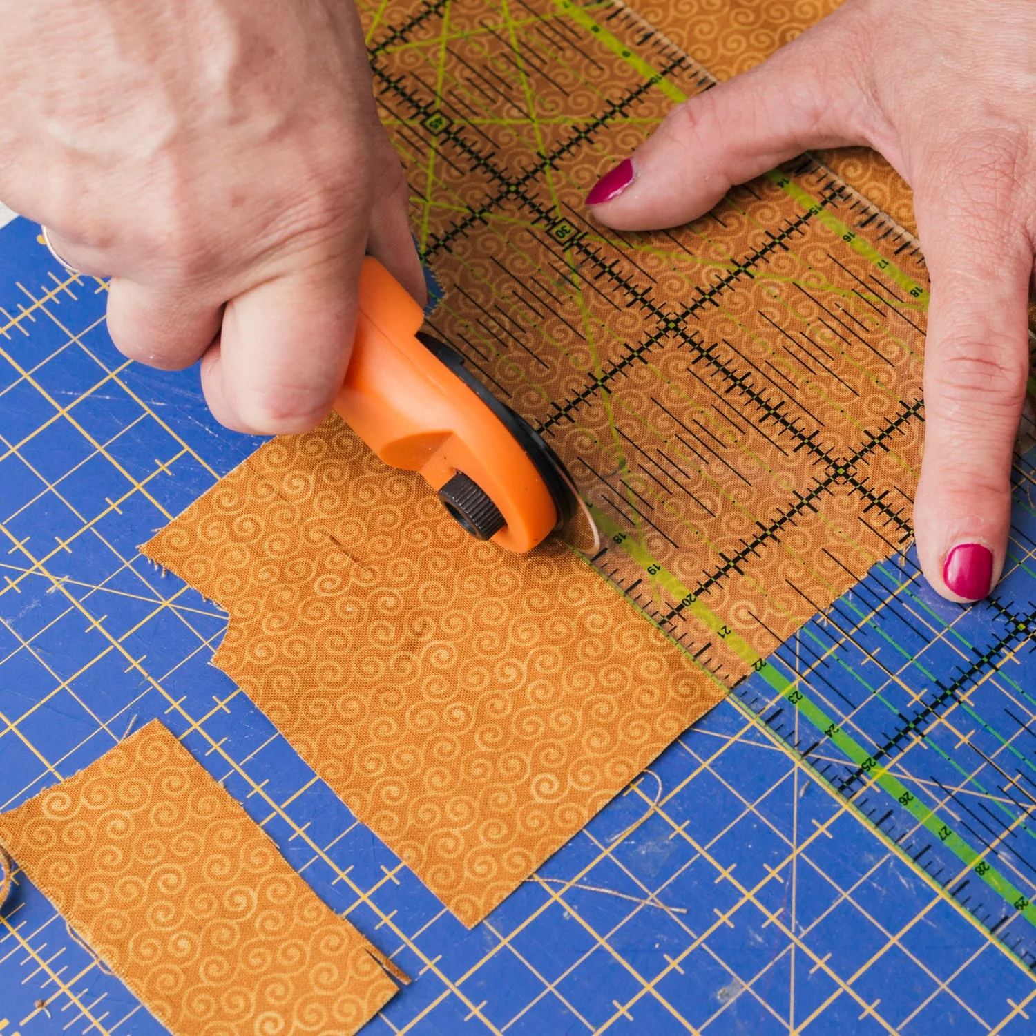 Manual Sewing Roller Cutter Rotary cutter - Image 7