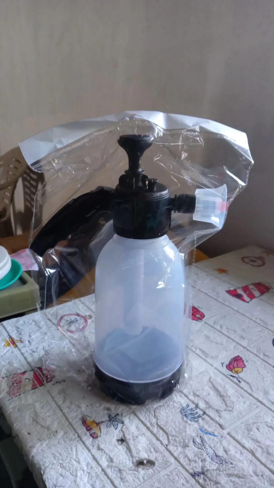 Pressure Sprayer 2 Litres Garden Sprayer Hand Pump Sprayer Foam Sprayer - Image 7