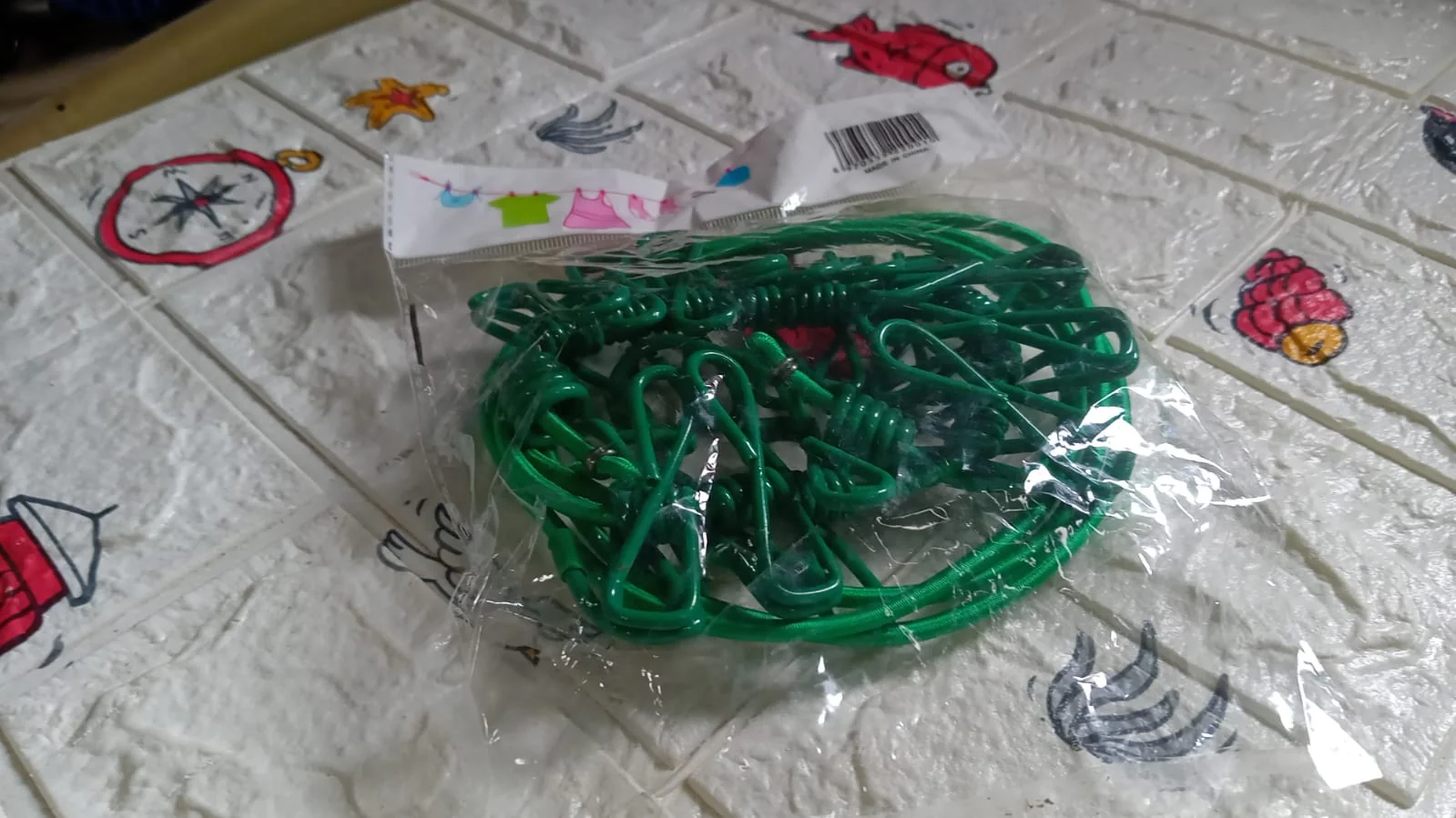 Elastic Cloth Drying Rope with 12 Metal Clip Portable Clothes line For Home & Travel - Image 8