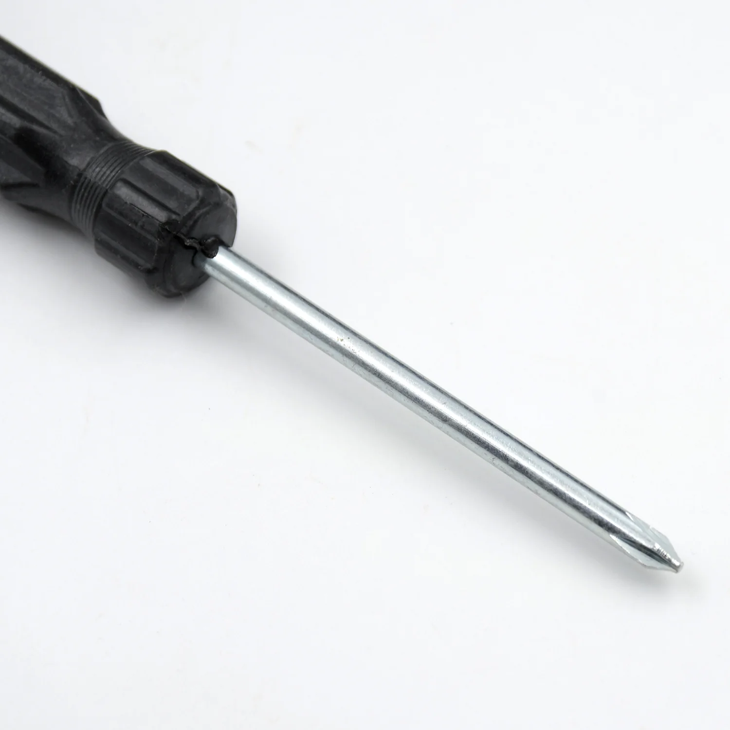 Small Pocket Size Slotted Cross Head Flat Magnetic Screwdriver (1 Pc) - Image 3