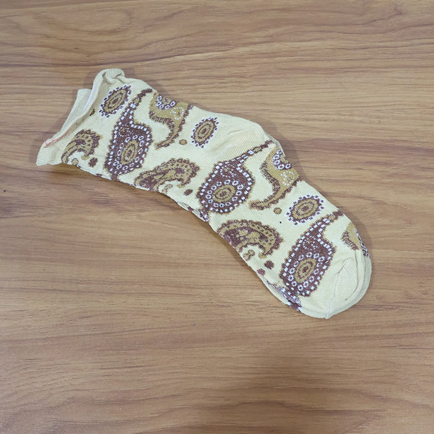 Beige Paisley Printed Fashion Socks (1 Pair) - Image 8