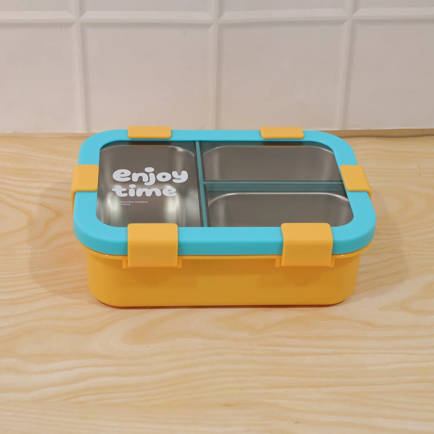Airtight 3 Compartment Stainless Steel Lunch Box with Spoon & Fork – 600ml - Image 9