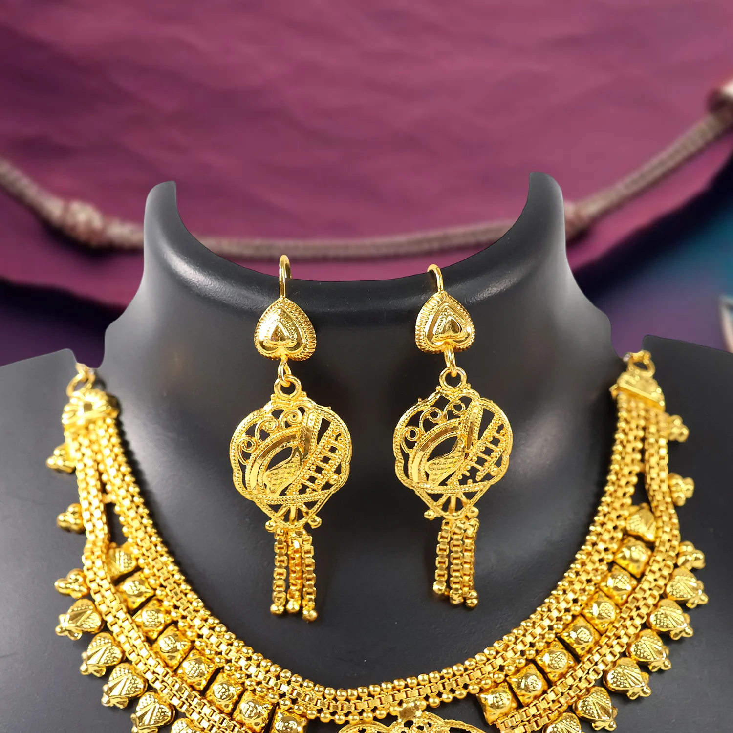 Gorgeous Necklace With Earrings Set Women & Girls (2Pc) - Image 2