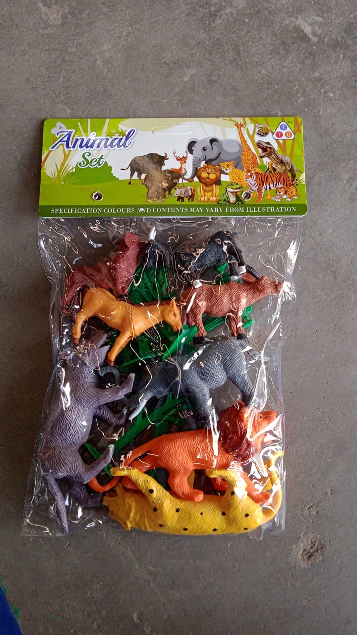 Animal Kingdom Plastic Toy Set for Kids (14 PC) - Image 7