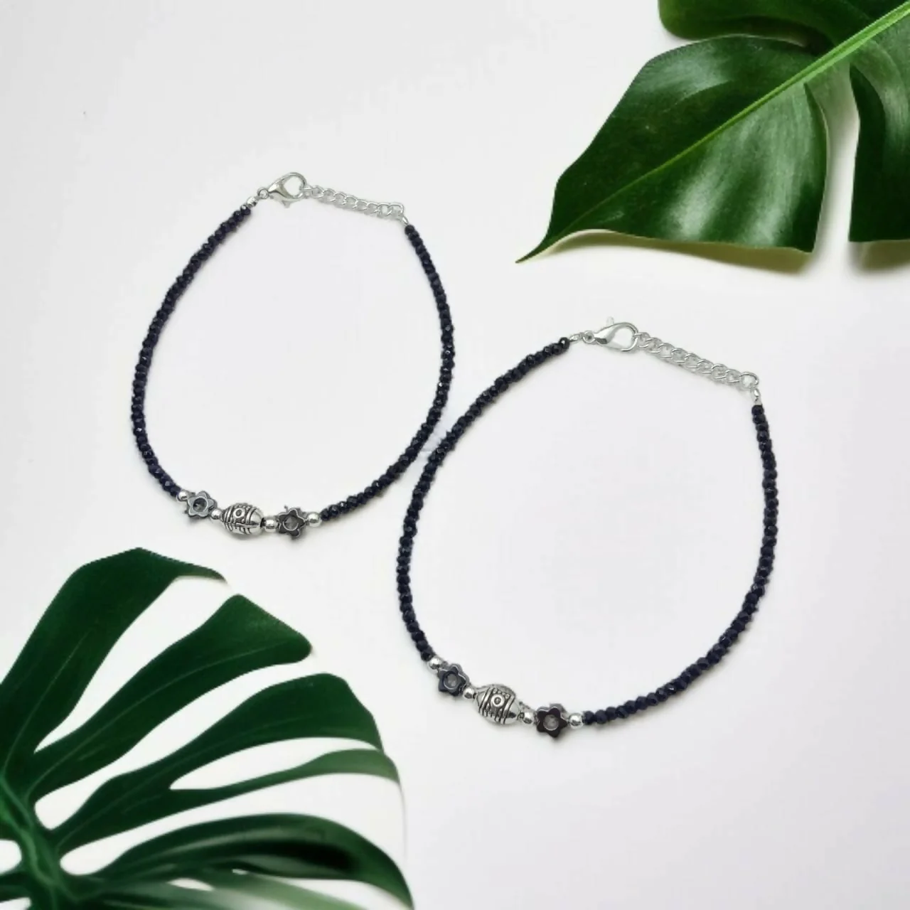Floral & Filigree Black Beaded Anklet Set - Image 3