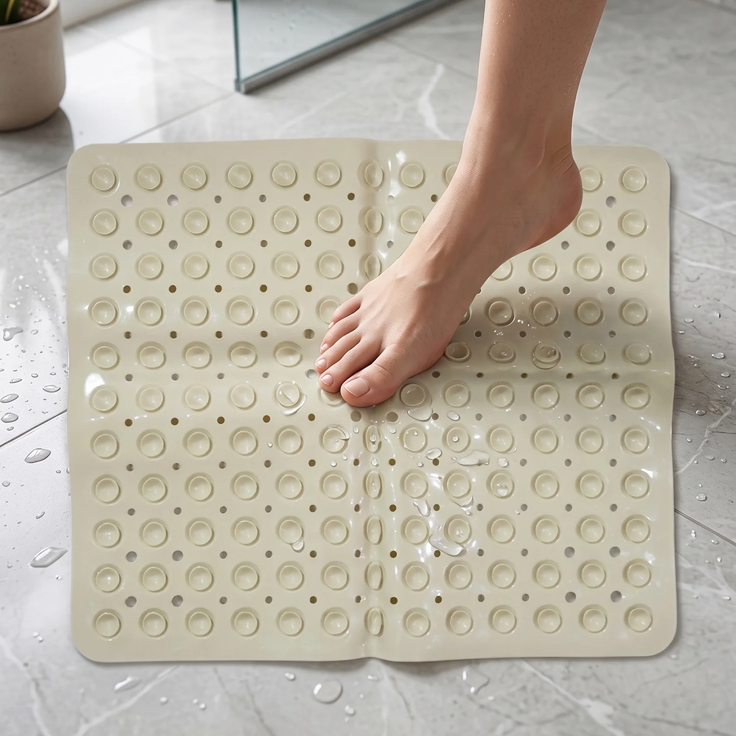 Anti-Slip Bath Mat with Suction Cups (1 Pc, 53x53 Cm) - Image 3