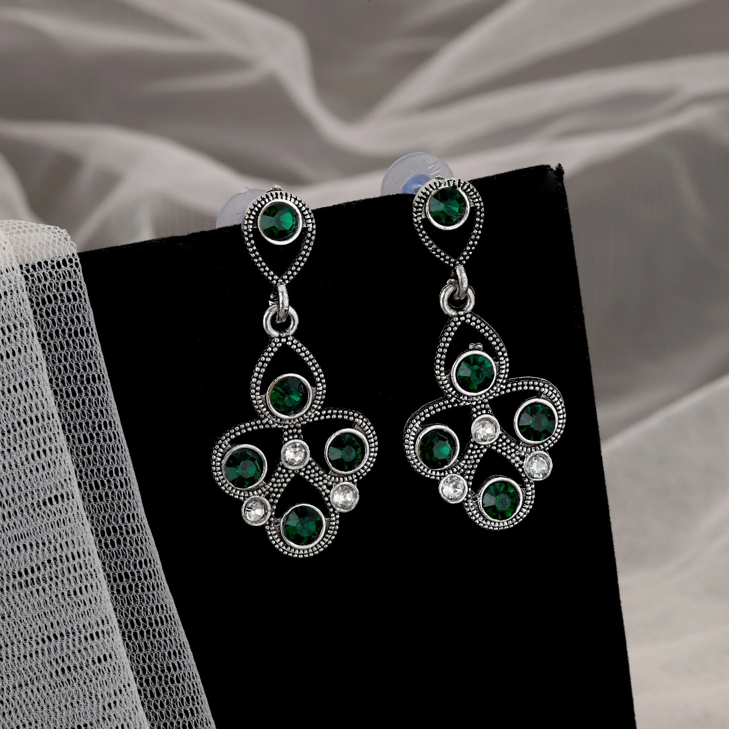 Antique Silver-Toned Choker Set with Emerald Green Stones - Image 2