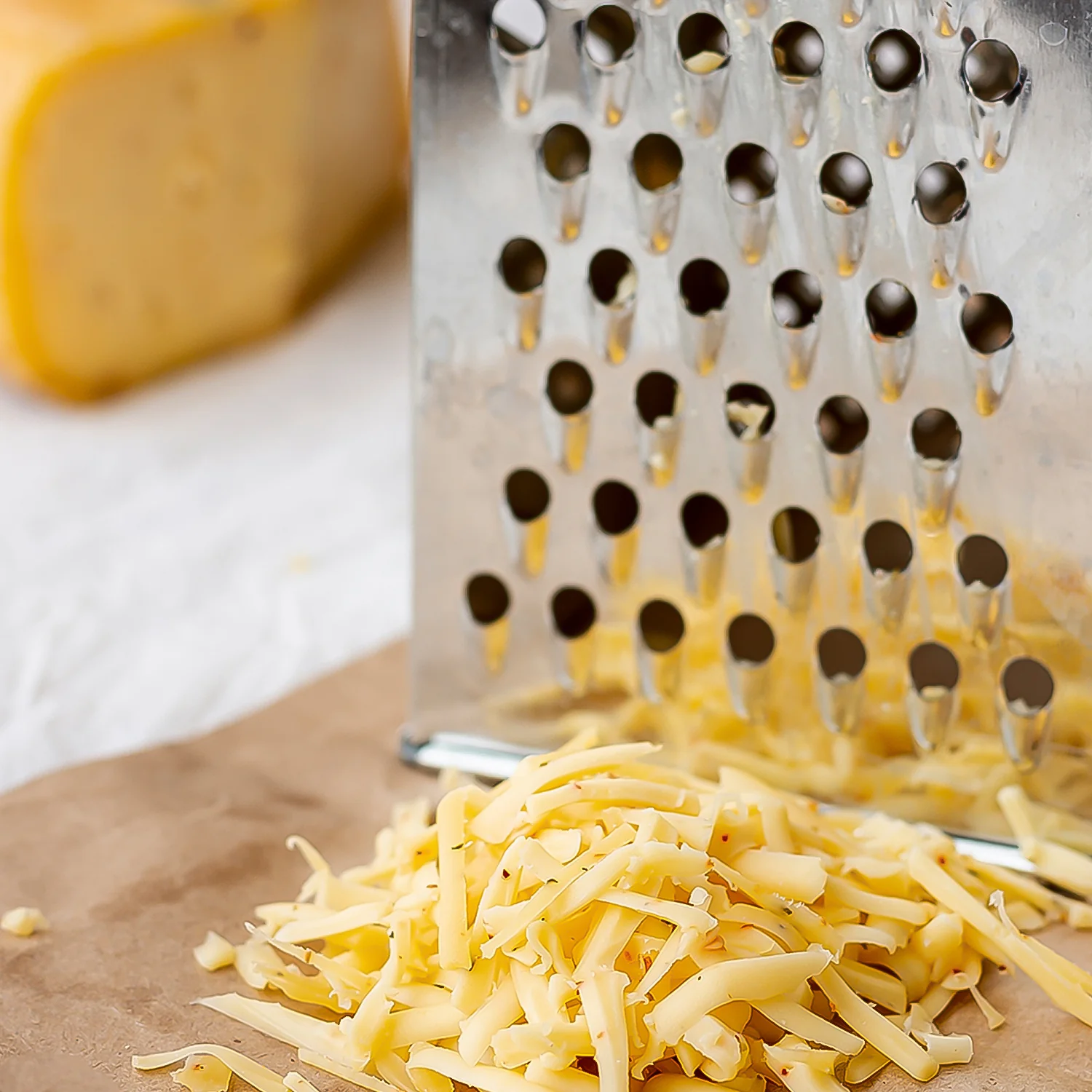 Apex Classic 4-in-1 Stainless Steel Grater & Slicer with Handle - Image 7