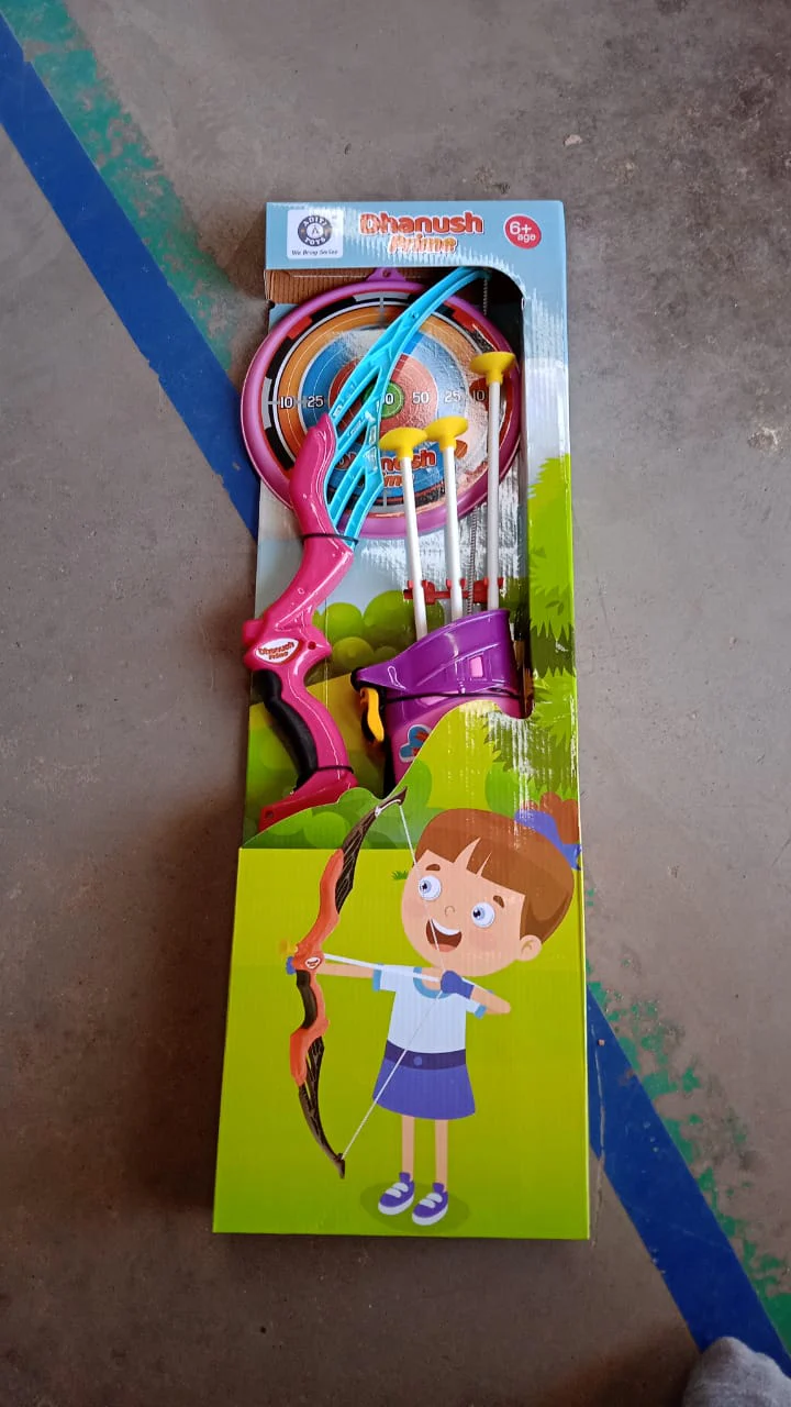 Arrow Big & Archery Toy (1 Dhanush, 3 Arrow, 1 Target, 1 Arrow Holder / 1 Set) - Image 7