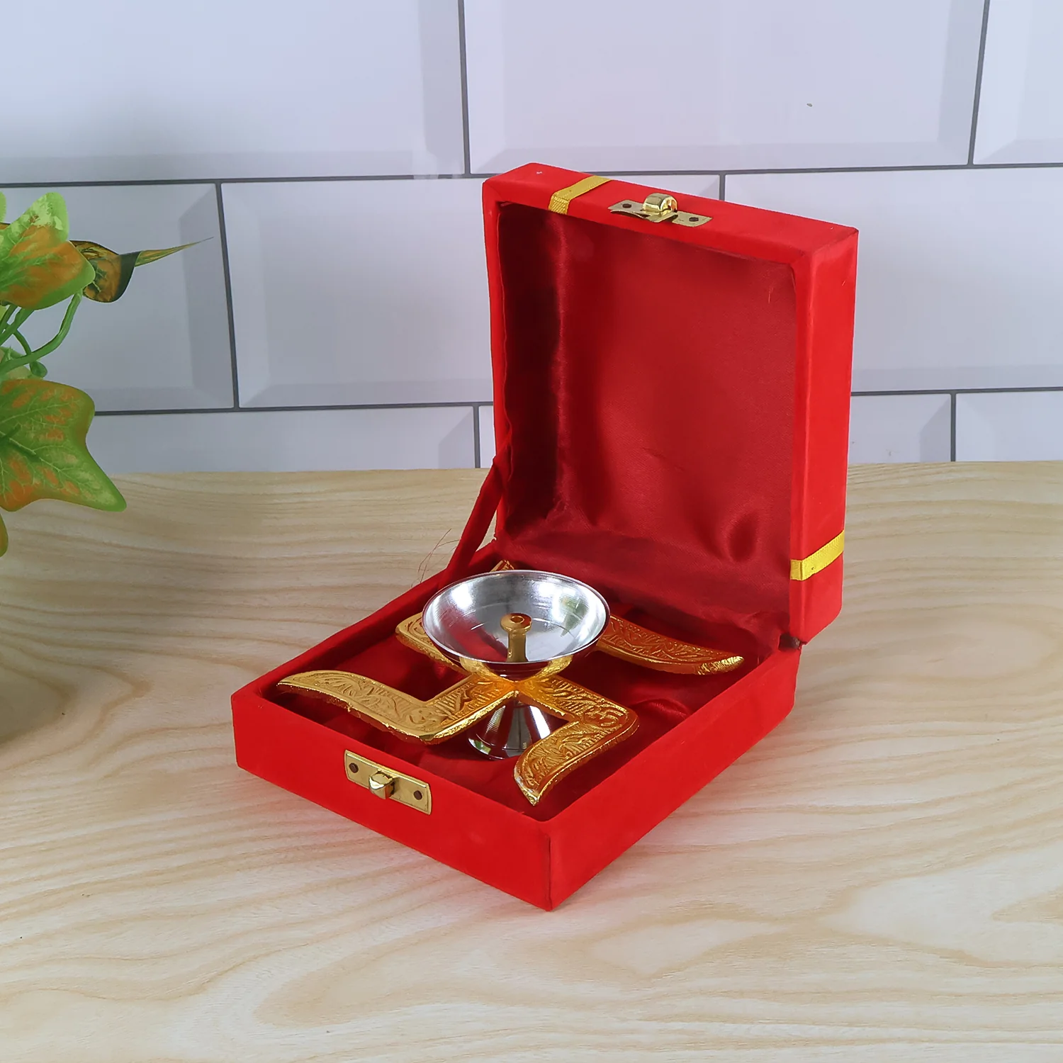 Auspicious Swastik-Base Pooja Diya - (1 Pc) - Image 3