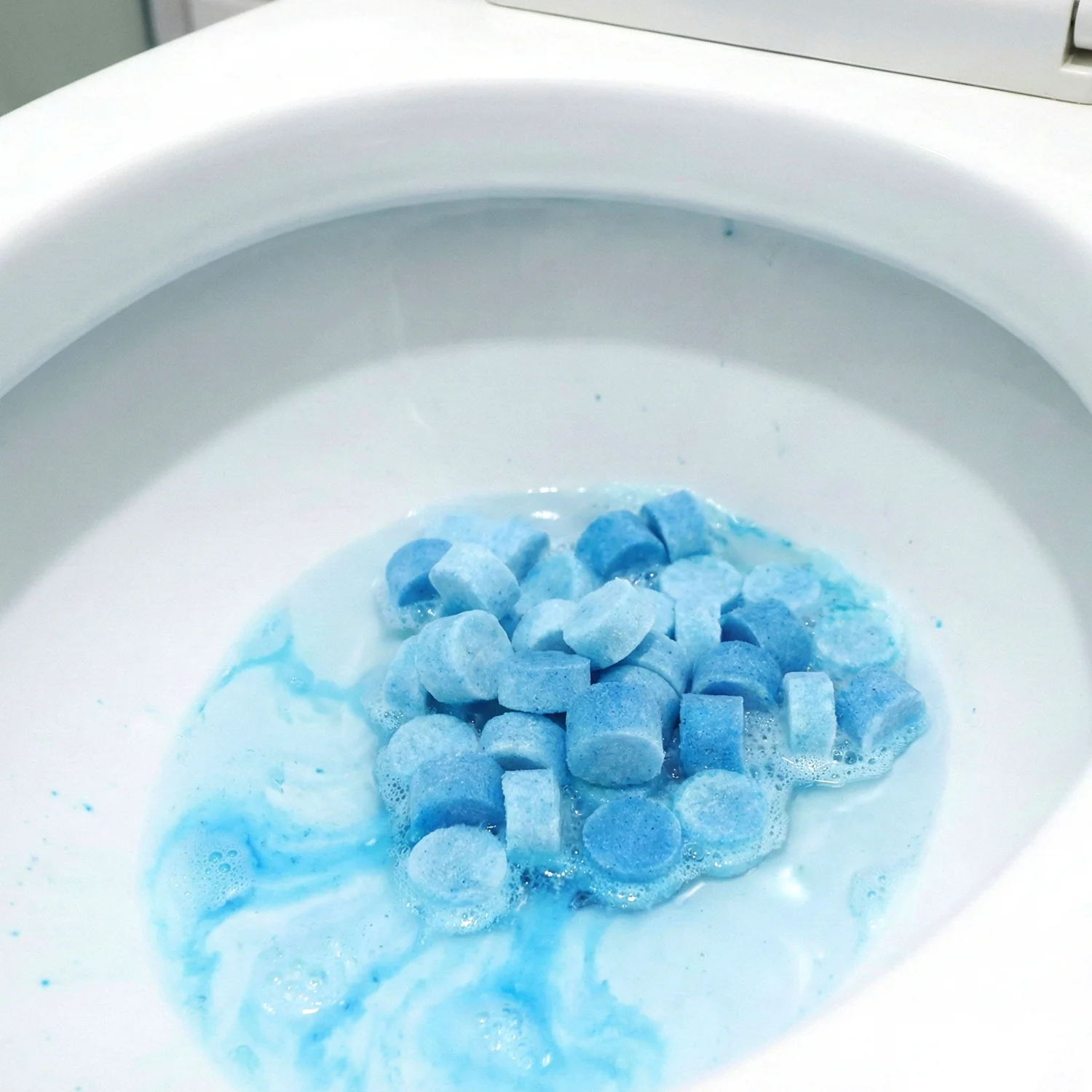 Automatic Toilet Tank Cleaning Tablets (1 Set) - Image 7