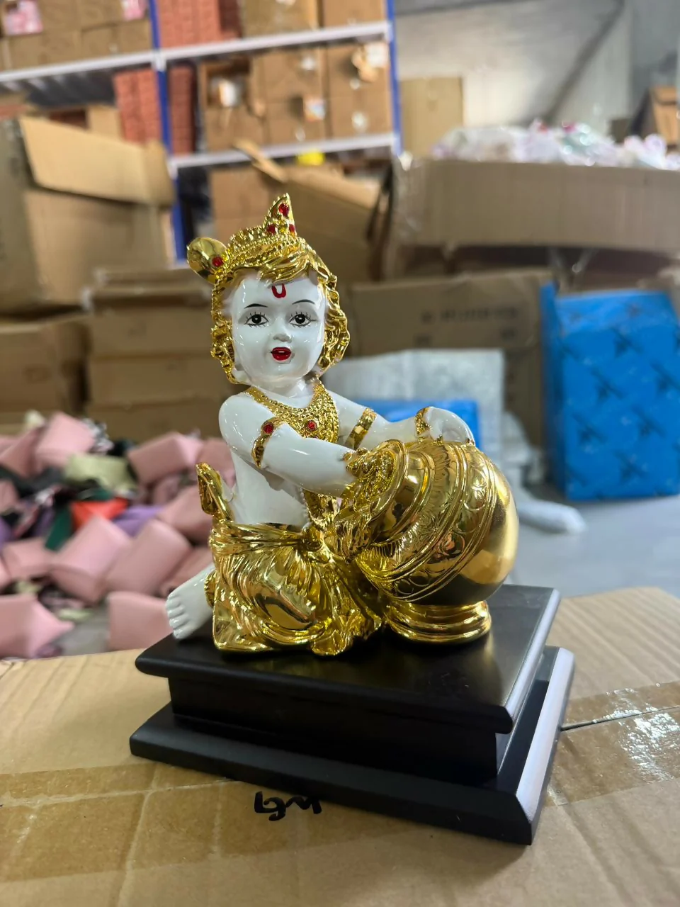 Bal Krishna Idol with Butter Pot Golden Showpiece for Home Temple Décor - Image 5