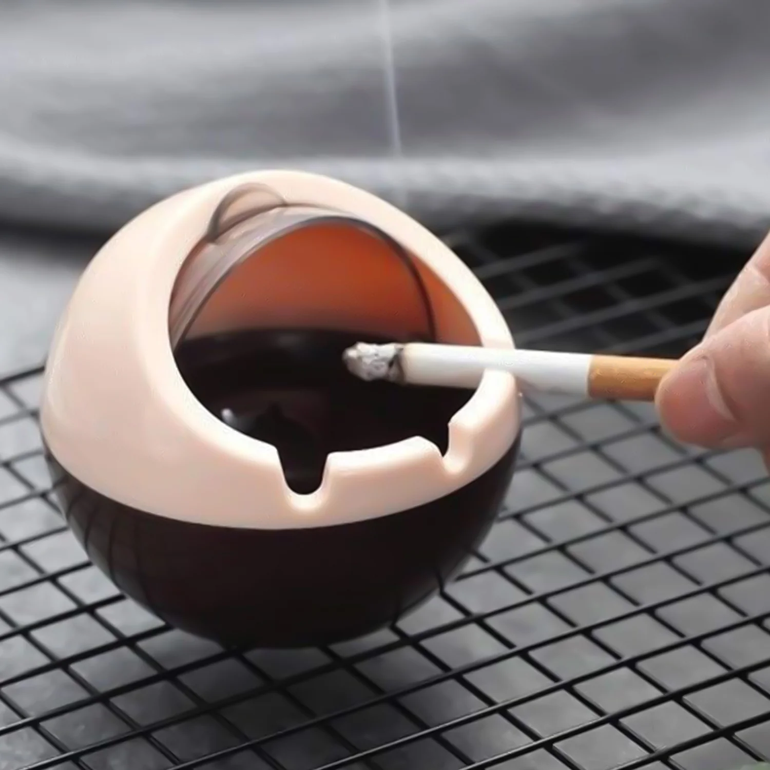 Ball Ashtray PP Plastic Windproof with Lid Indoor Outdoor Patio Car Portable Ashtray - Image 2