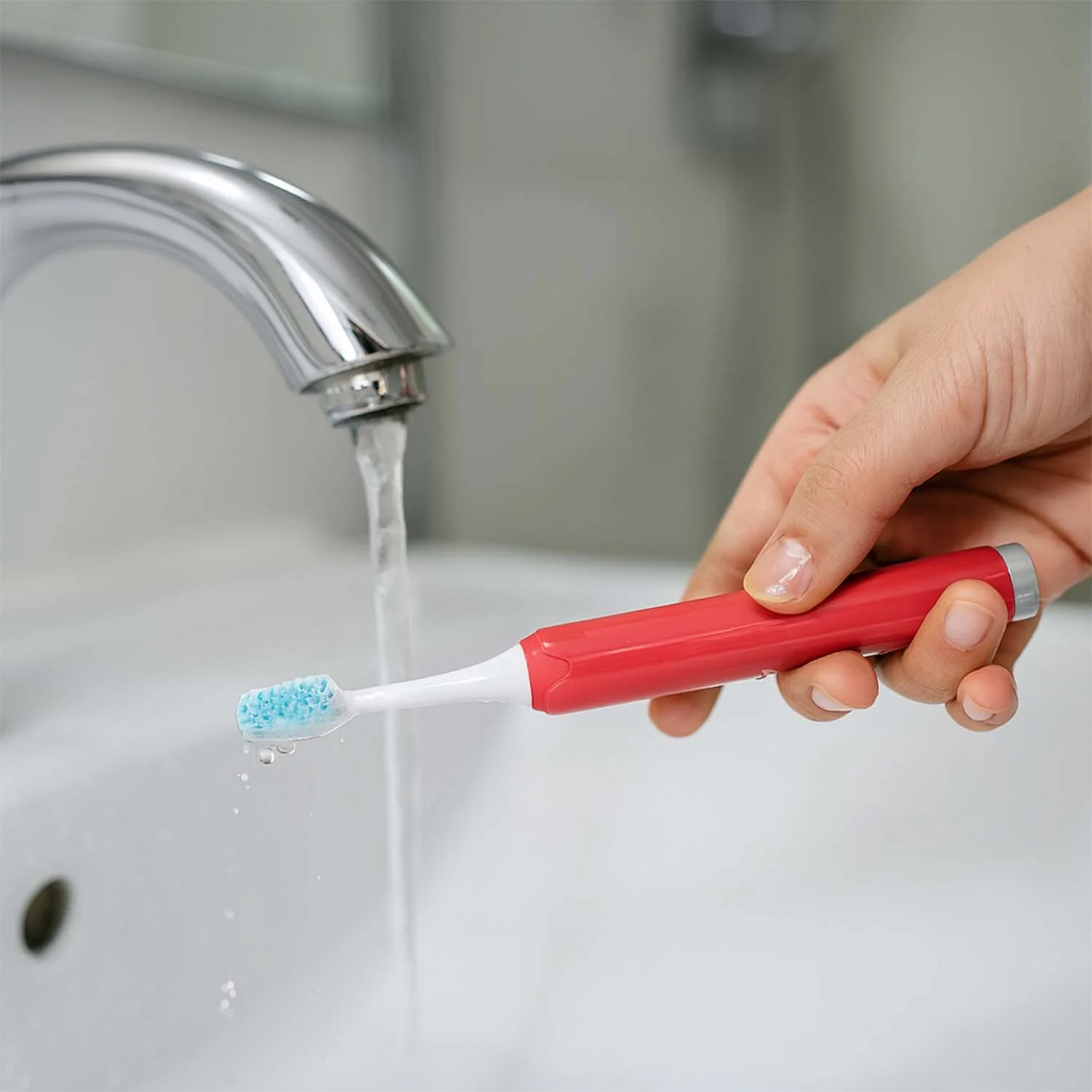 Battery-Operated Electric Toothbrush with Replaceable Head (Mix Color / 1 Pc) - Image 4
