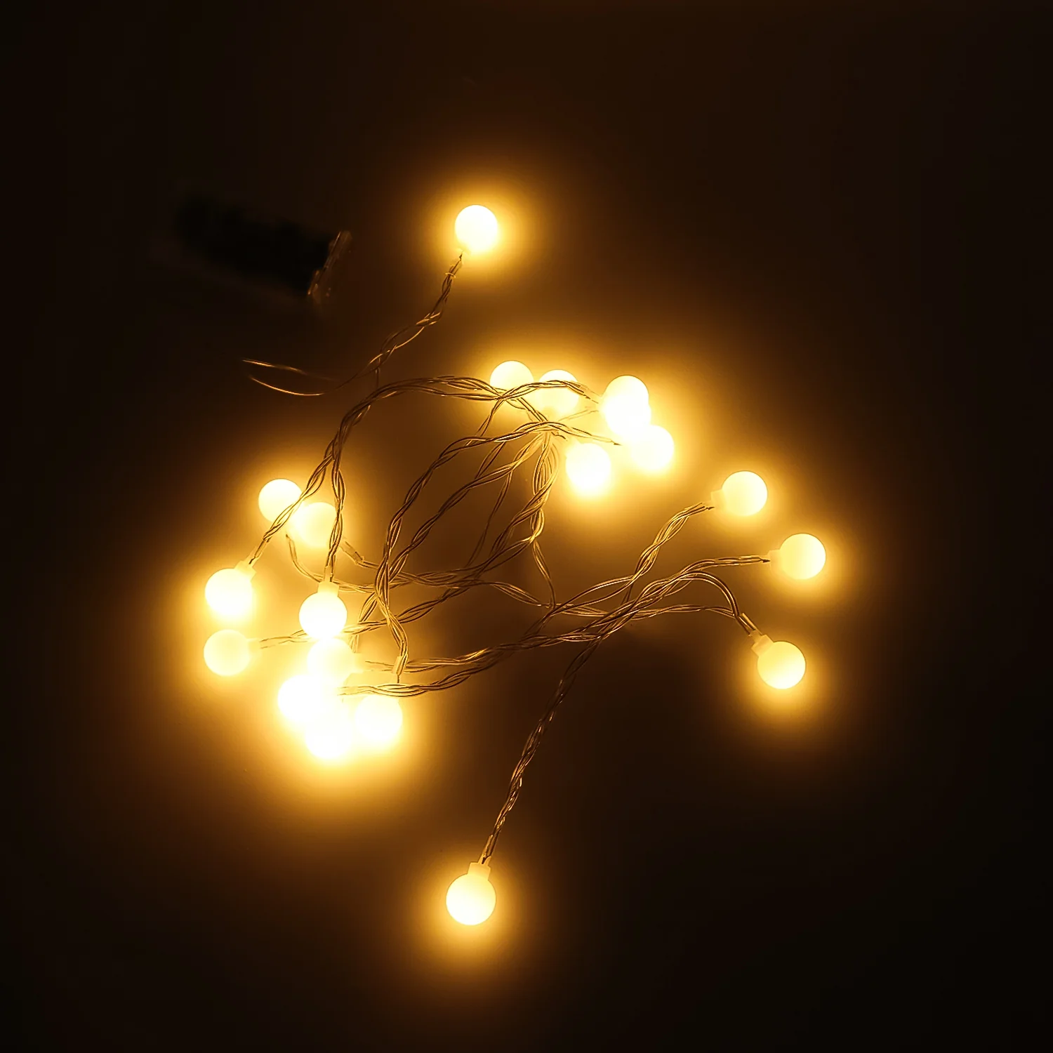 Battery Operated Warm White Globe Ball String Light - Image 4