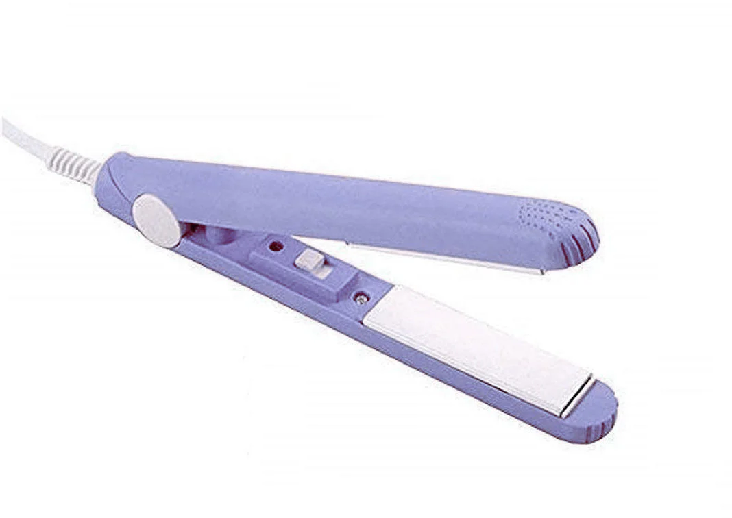 Beauty and Personal Care Professional Ceramic Plate Mini Hair Styler Straightener and Curler - Image 4