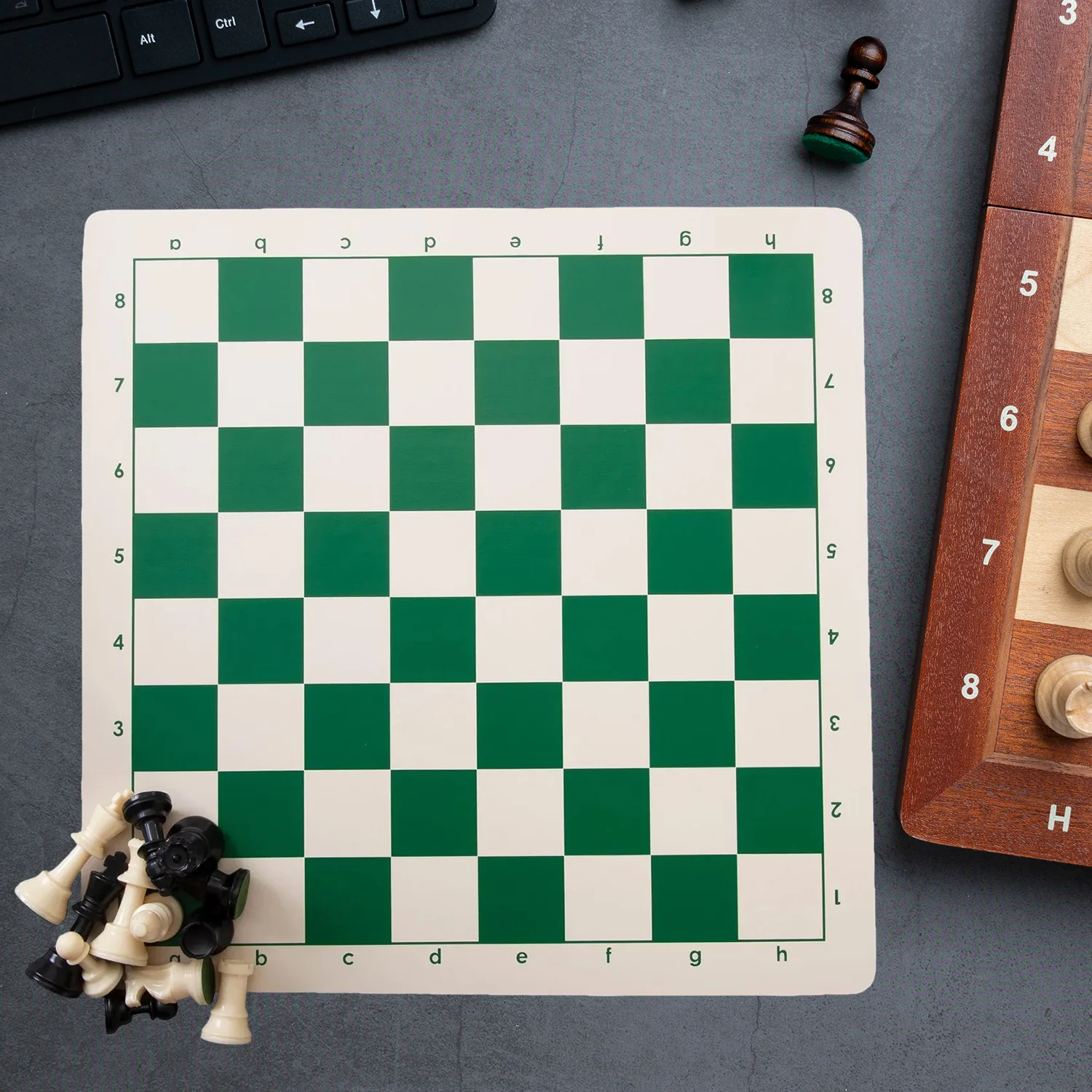 Big Premium Portable Chess Set Plastic Chess Pieces (1 Set) - Image 8