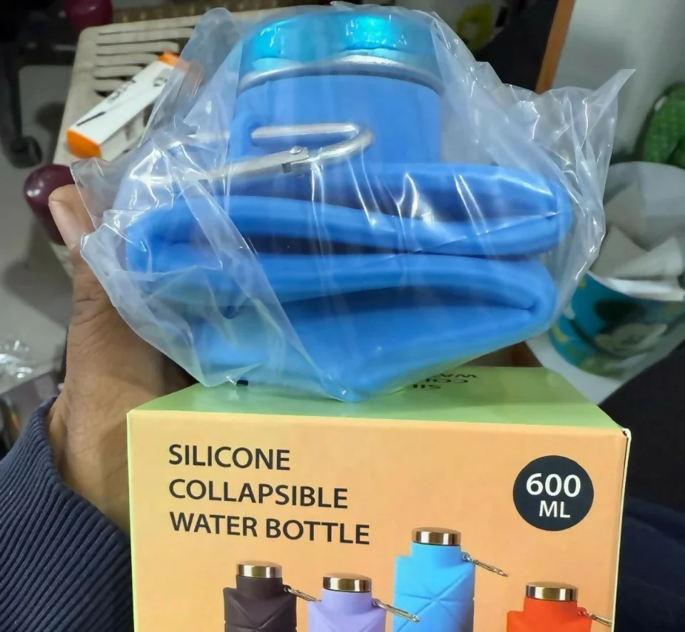 Blue Collapsible Silicone Water Bottle 600ml Leakproof Travel - Image 5