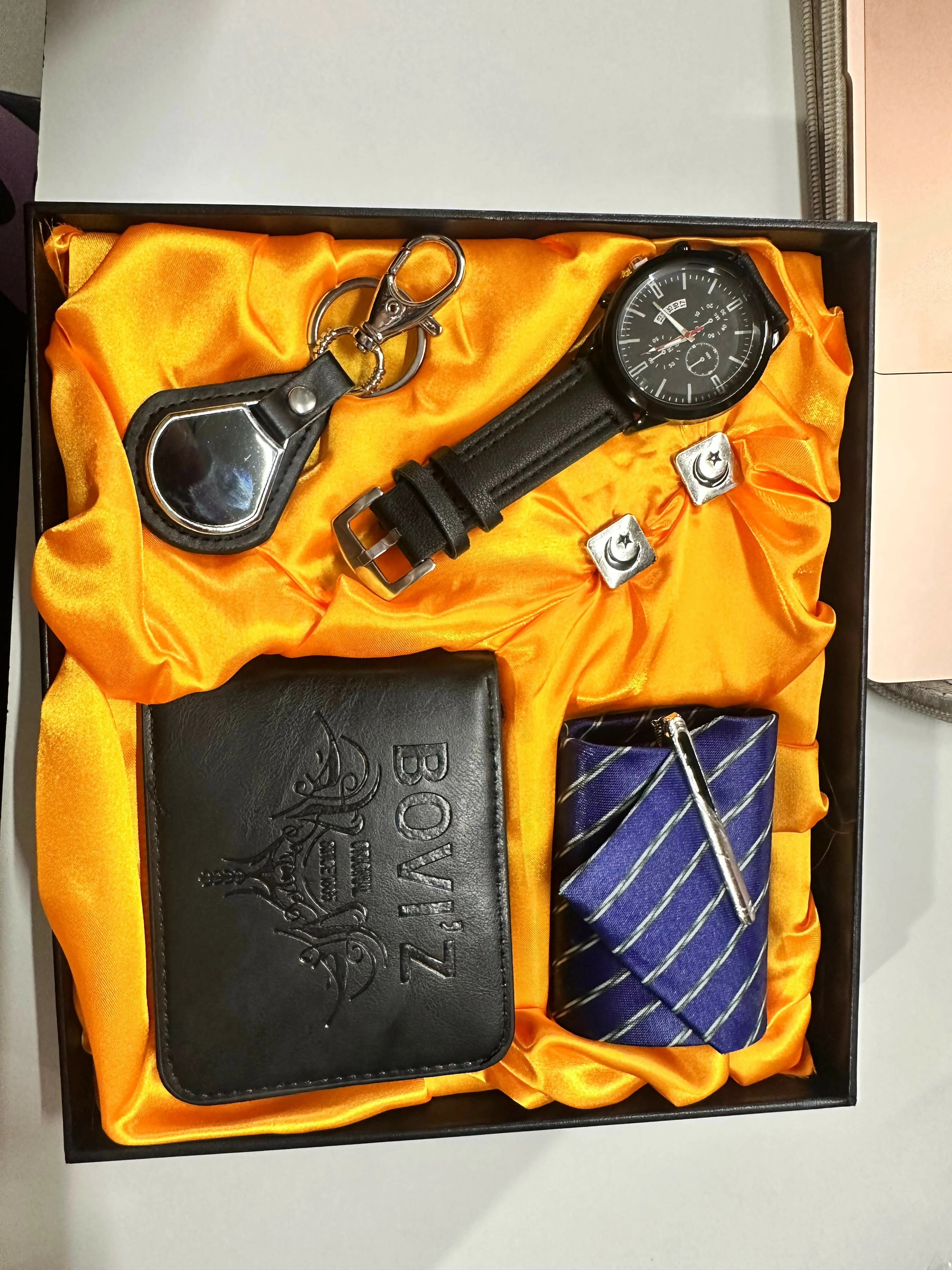 BOVIZ Premium 6-in-1 Men’s Gift Set with Wallet, Wrist Watch, Tie with Pin, Cufflinks, and Keychain | Luxury Formal Accessory Combo for Men | Ideal for Birthday, Anniversary, Festive & Corporate Gifting - Image 4