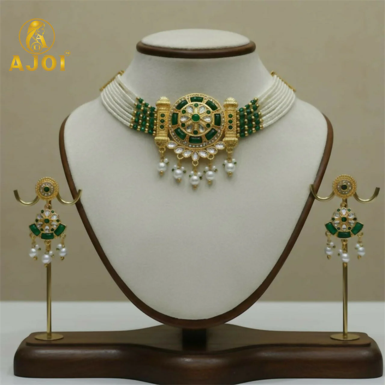 Bridal Green Kundan & Pearl Necklace with Earrings - Image 3