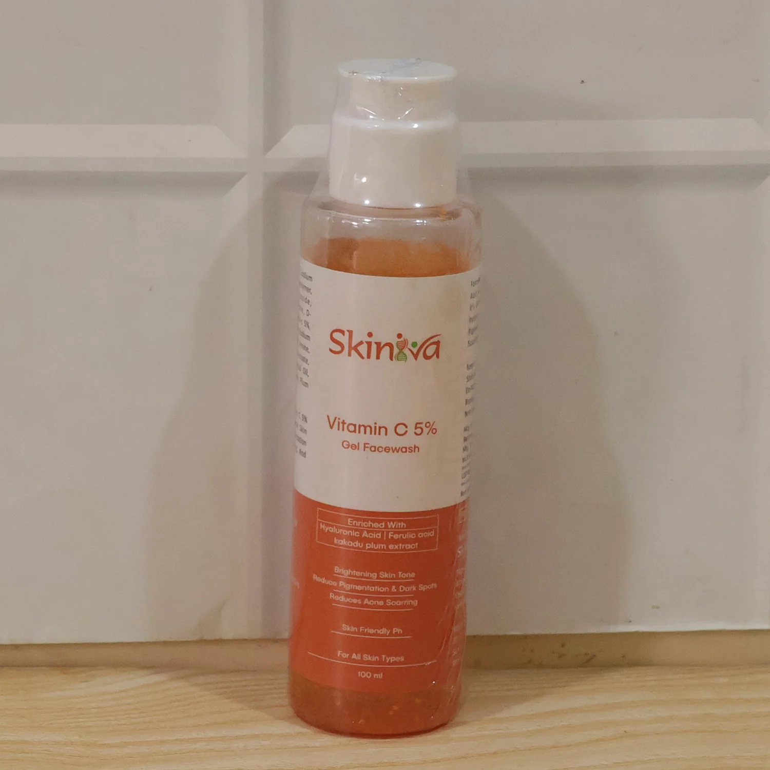 Best Deep Cleansing Vitamin C 5% Face Wash for Glowing Skin - Image 9