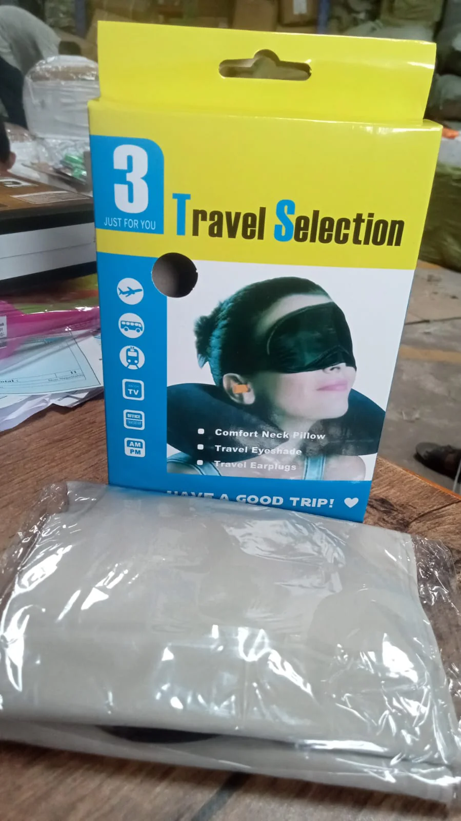 3in1 Air Travel Kit with Pillow, Ear Buds & Eye Mask - Image 9