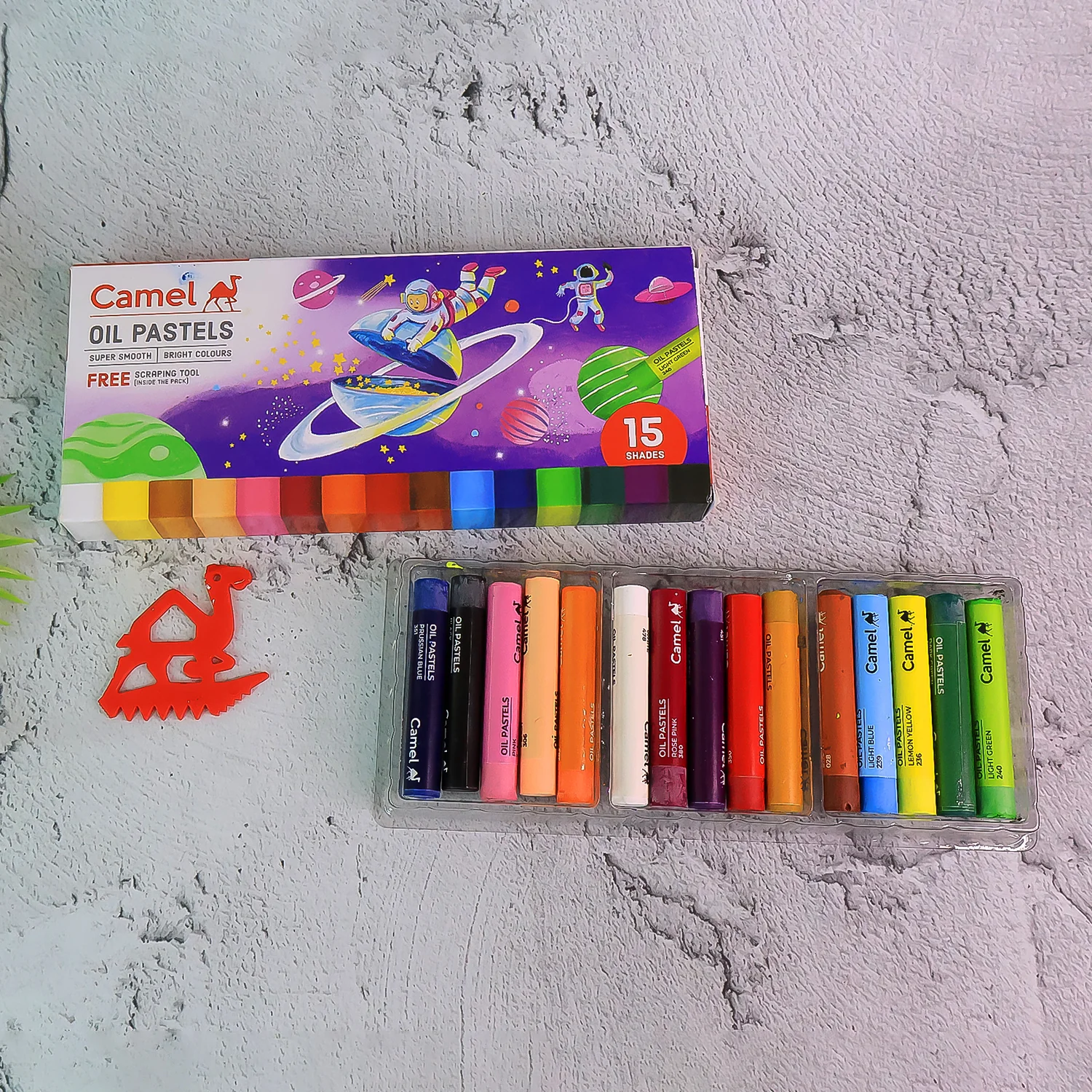 Camel Oil Pastels – 15 Rich & Smooth Shades with Free Scraping Tool - Image 2