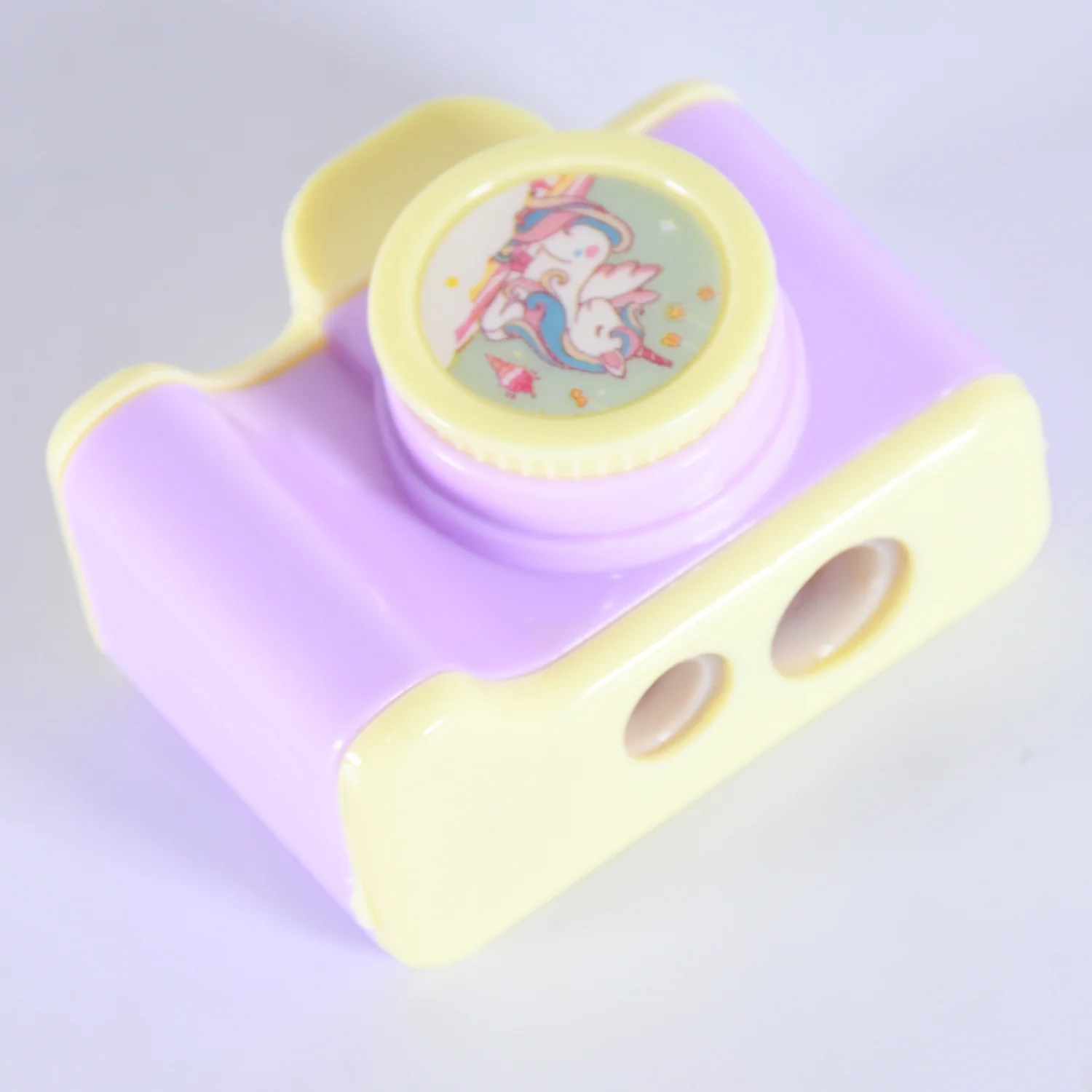 Camera Shape Pencil Sharpener – Stylish Lightweight Sharpener for Kids & Office - Image 4