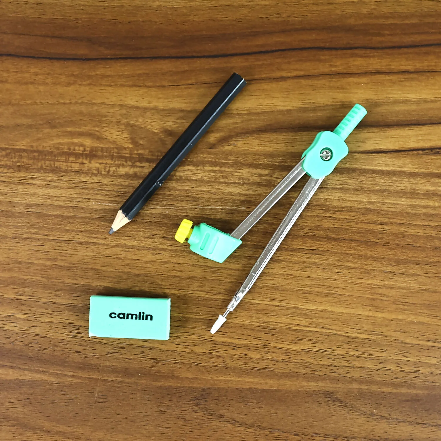 Camlin Scholar Draft Mathematical Drawing Instruments Box With Free Mechanical Pencil (0.7 mm) - Image 6