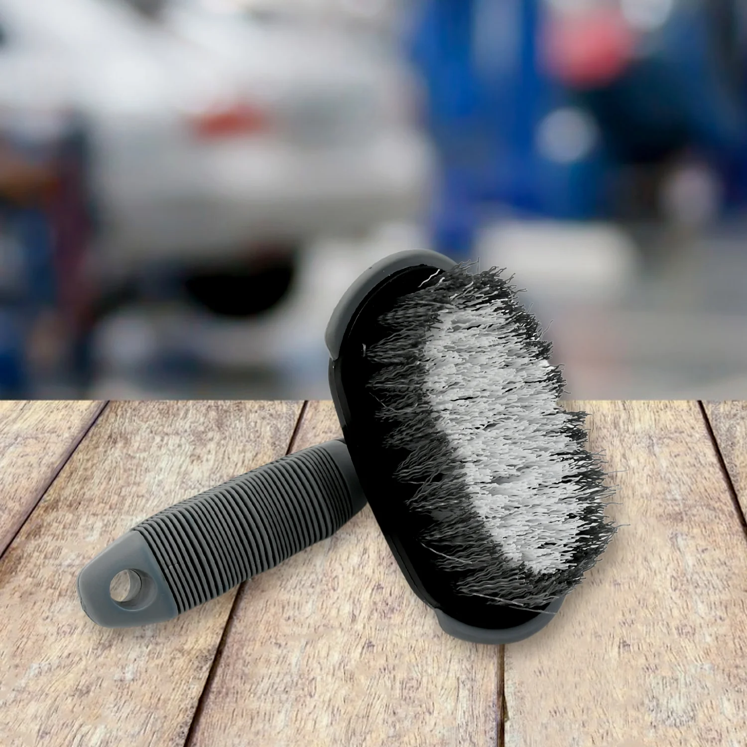 Car and Bike Cleaning Combo Kit with Microfiber Sponge, Gloves & Towels (5 Pcs) - Image 4
