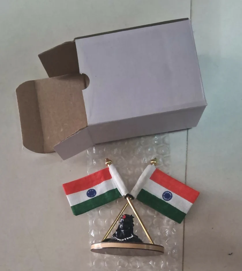 Car Dashboard Double Indian Flag with Shiva Idol Decorative Stand (acrylic) - Image 4