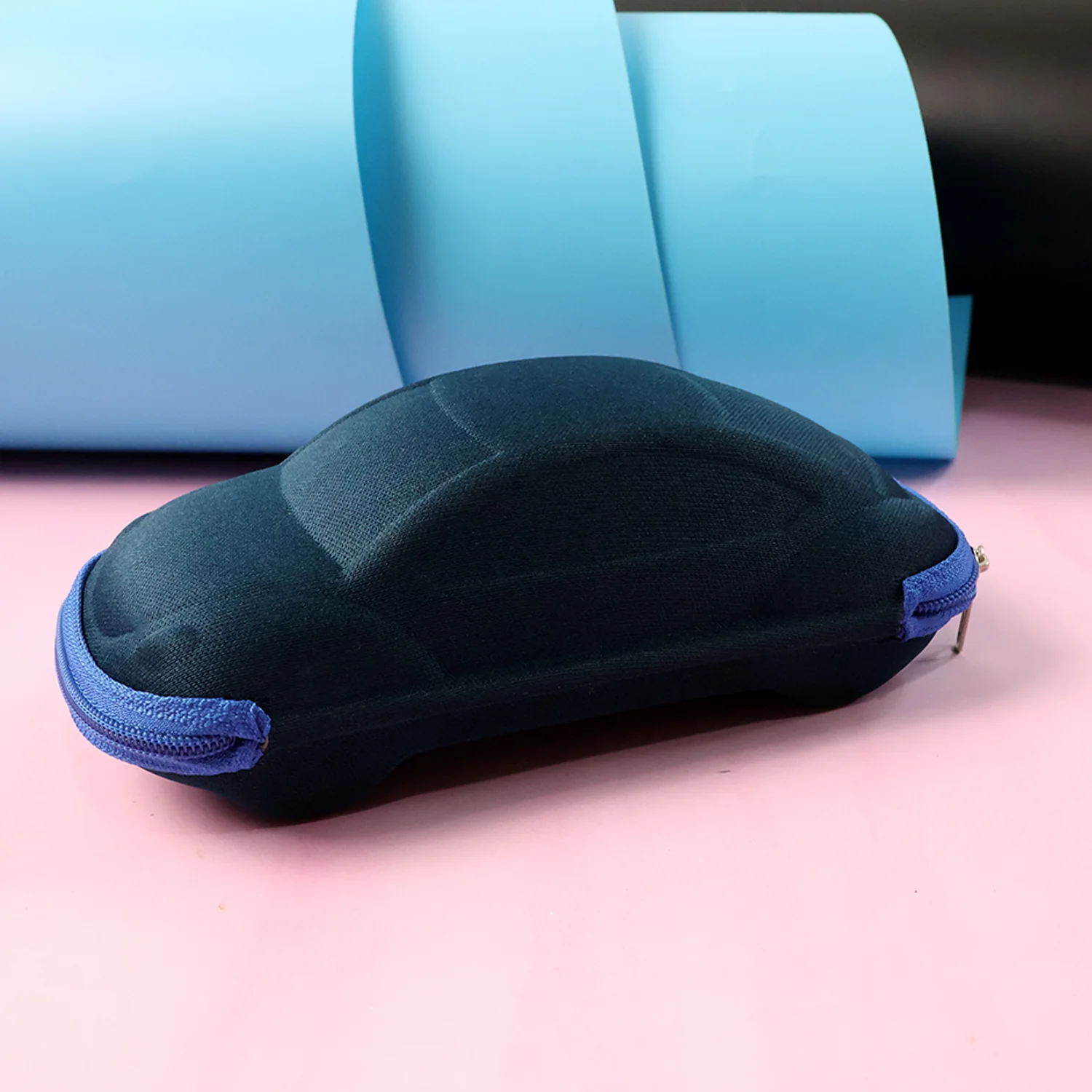 Cartoon Car Shape Sunglasses Box Portable Eyeglasses Case (1 Pc) - Image 4