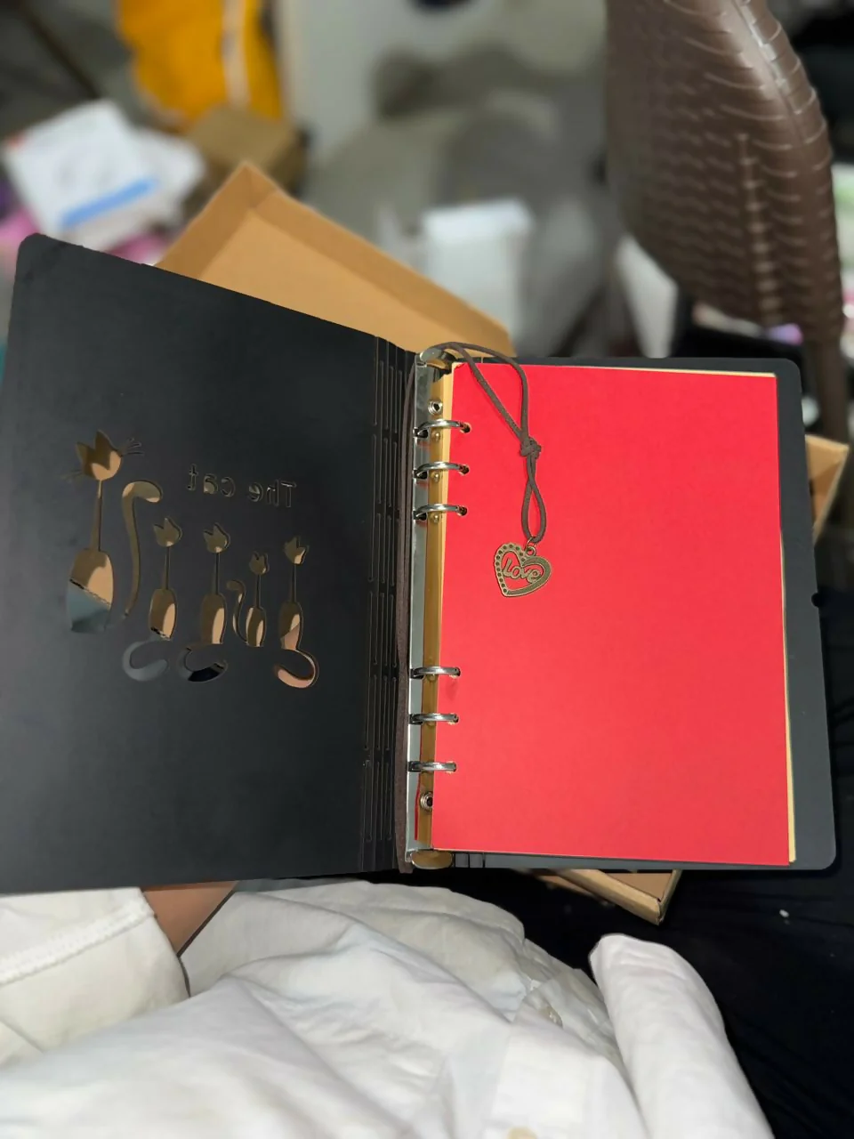 Cat Theme Scrapbook Memory Album with Ring Binding for Photos & Notes - Image 6