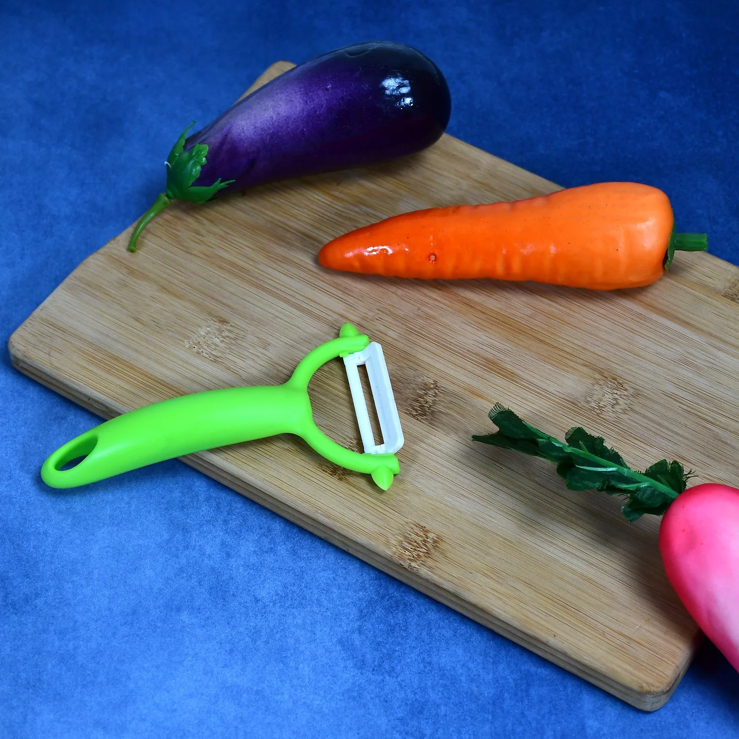 Ceramic Revolution Series Utility Knife and Peeler Gift Set - 2pc - Image 4