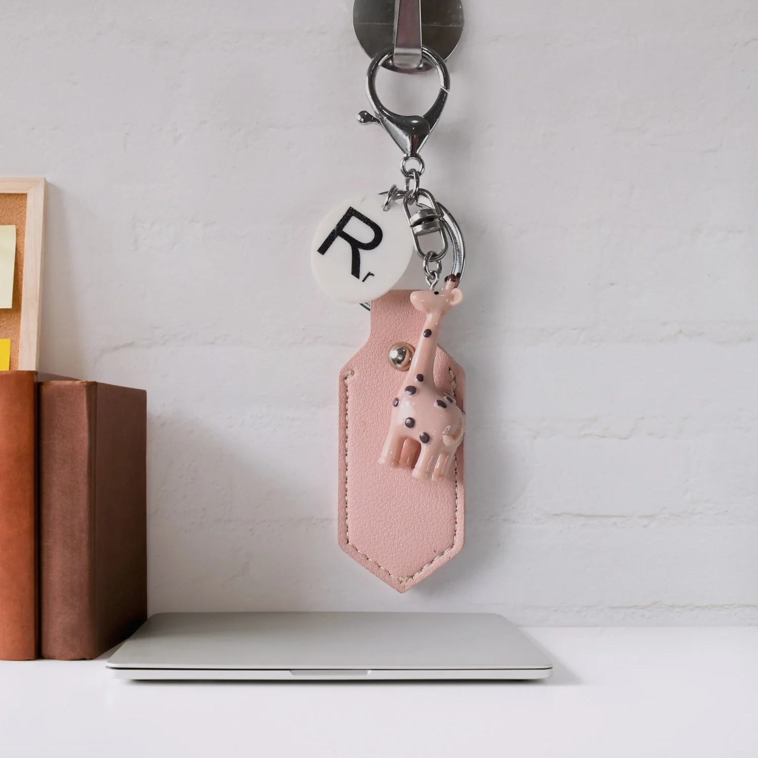 Charming Giraffe Keychain – A Touch of Whimsy for Your Everyday Essentials (1 Pc) - Image 3