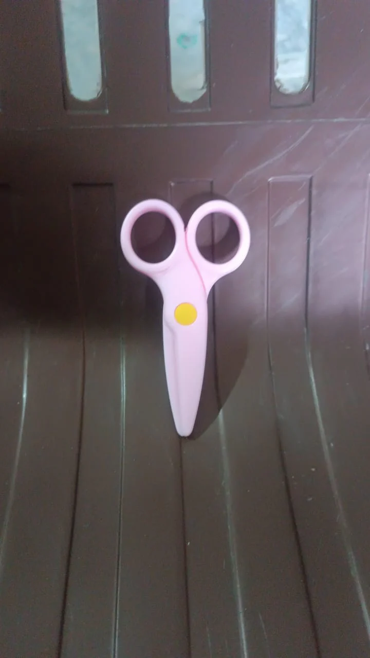 Child-Safe Plastic Scissors Set for Toddlers & Preschool Kids - Art & Craft Supplies - Image 7