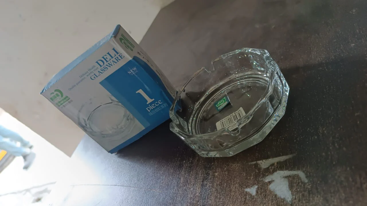 Transparent Ashtray – Cigarette Holder for Home, Office, Bar & Restaurant (1 Pc) - Image 7