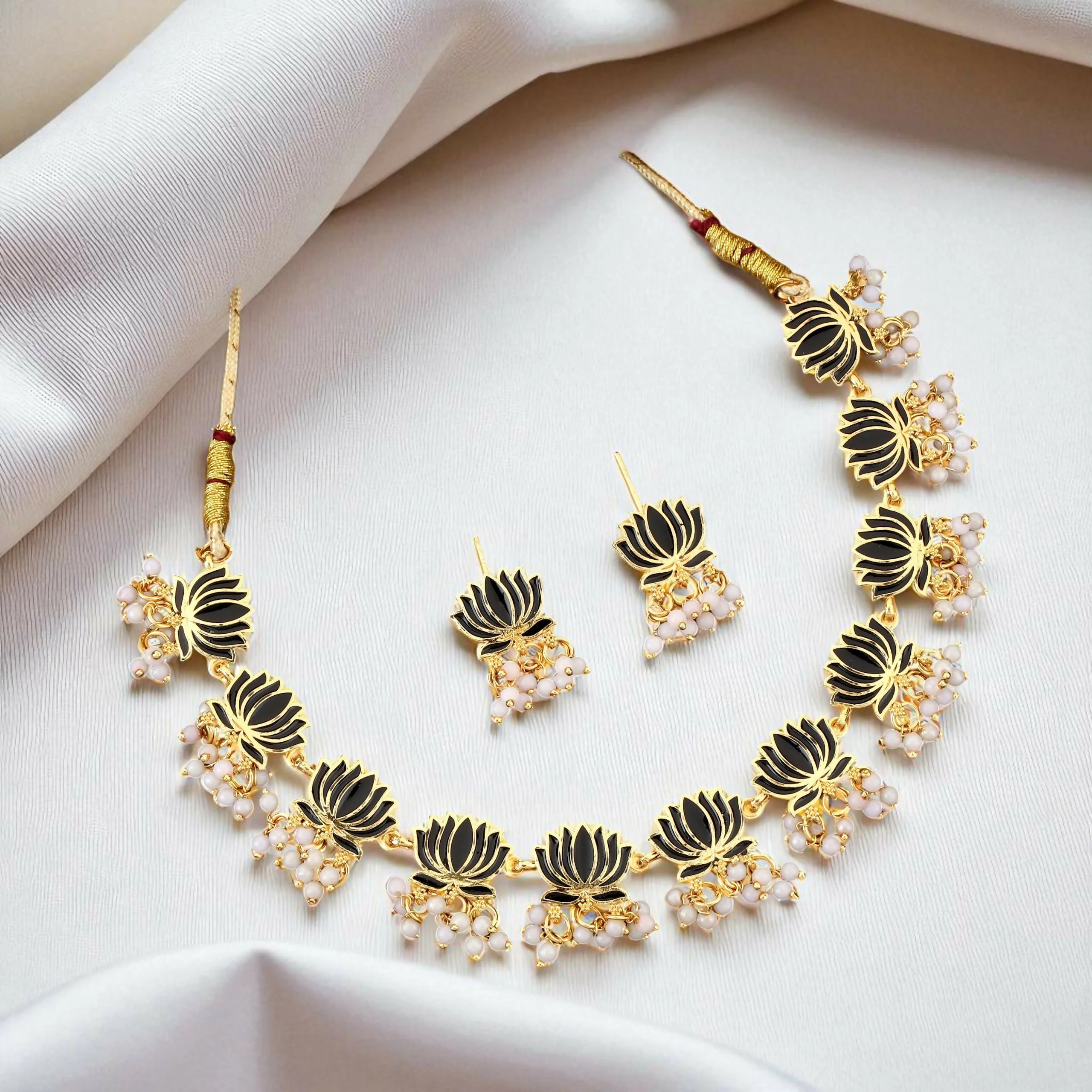 Classic Gold-Toned Pearl Cluster Choker Set - Image 3