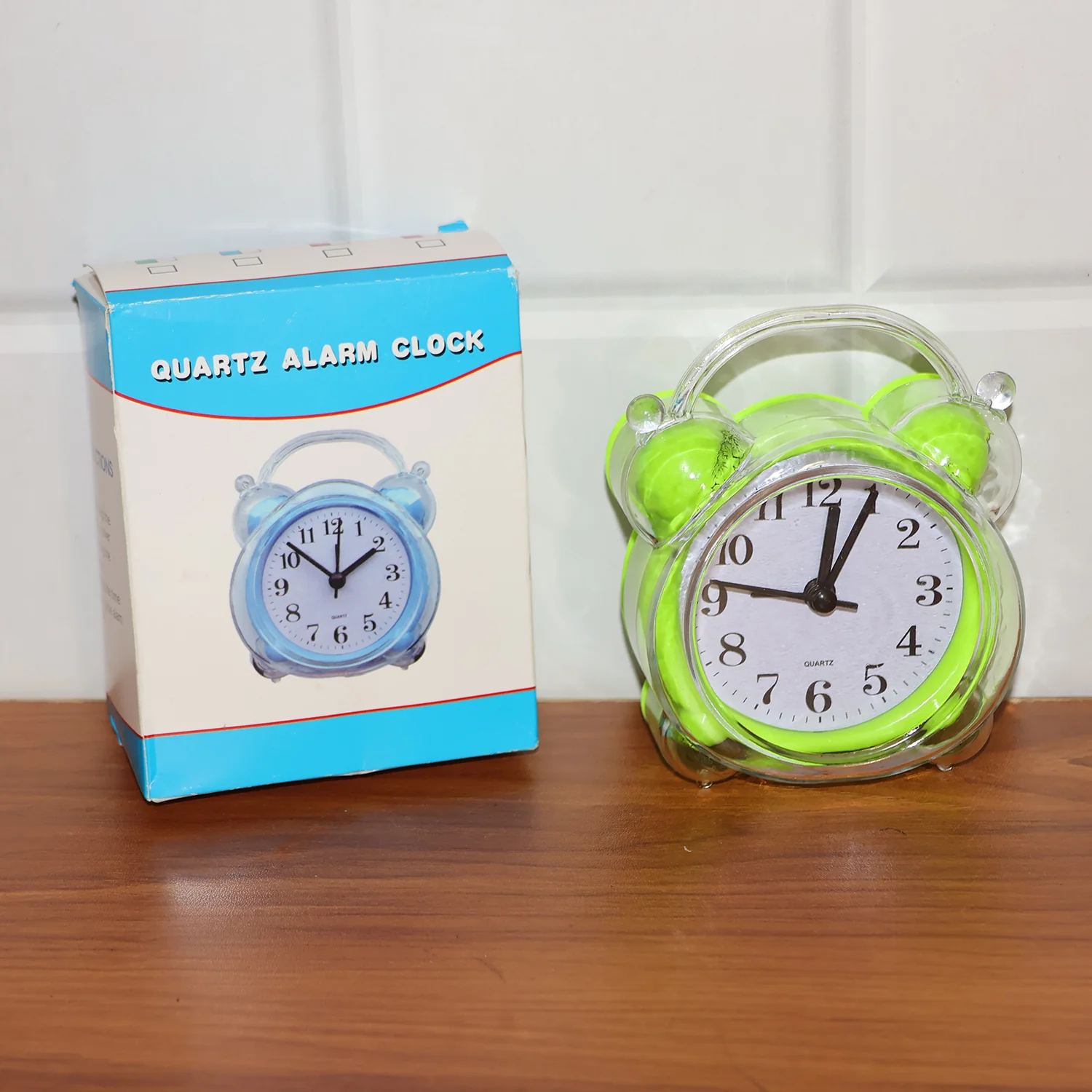 Classic Quartz Alarm Clock (1 Pc) - Image 7