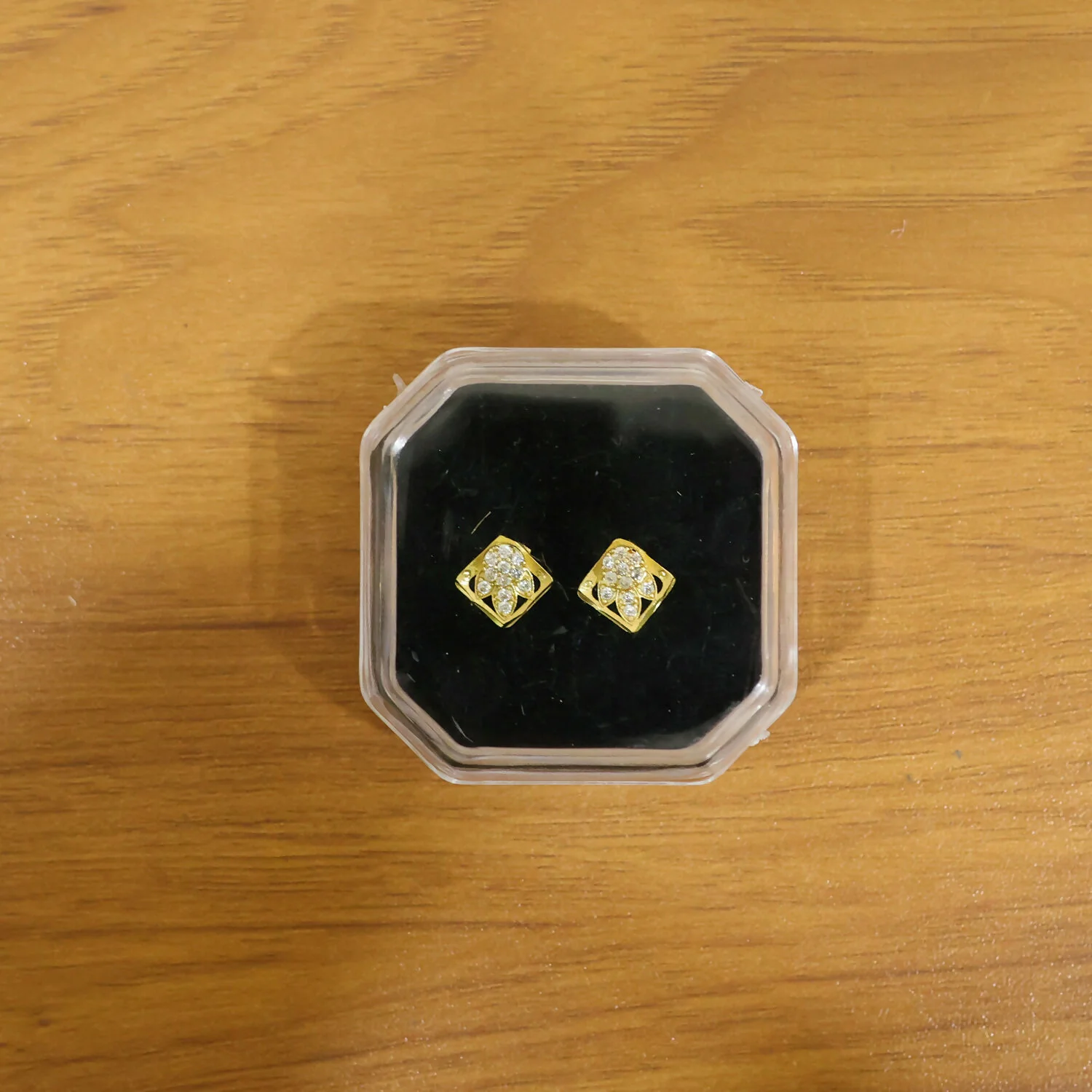 Classic Round Floral Gold Stud Earrings with Stone Work - Image 6