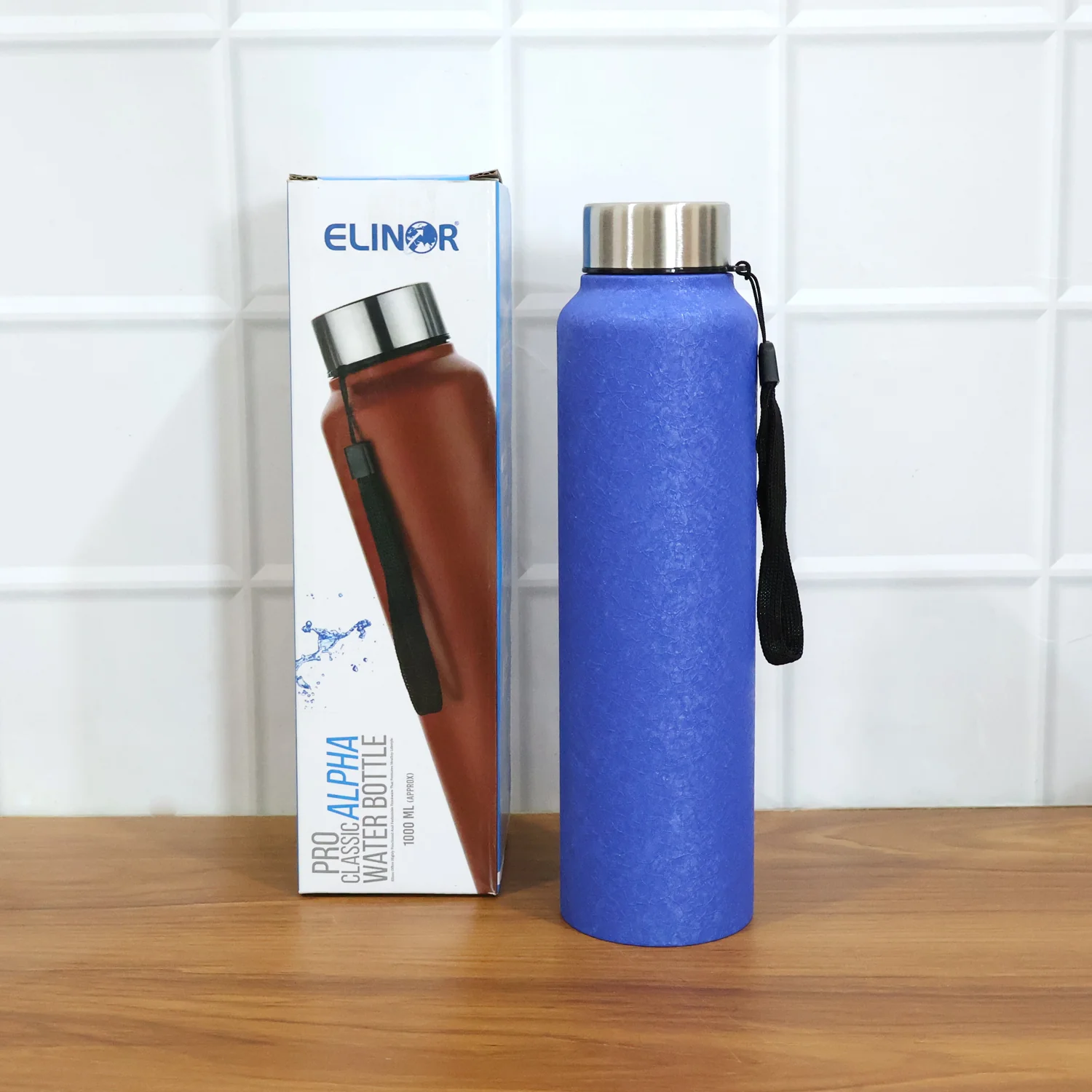 Classic Stainless Steel Water Bottle Blue Color (1000 ML, 1 Pc) - Image 7