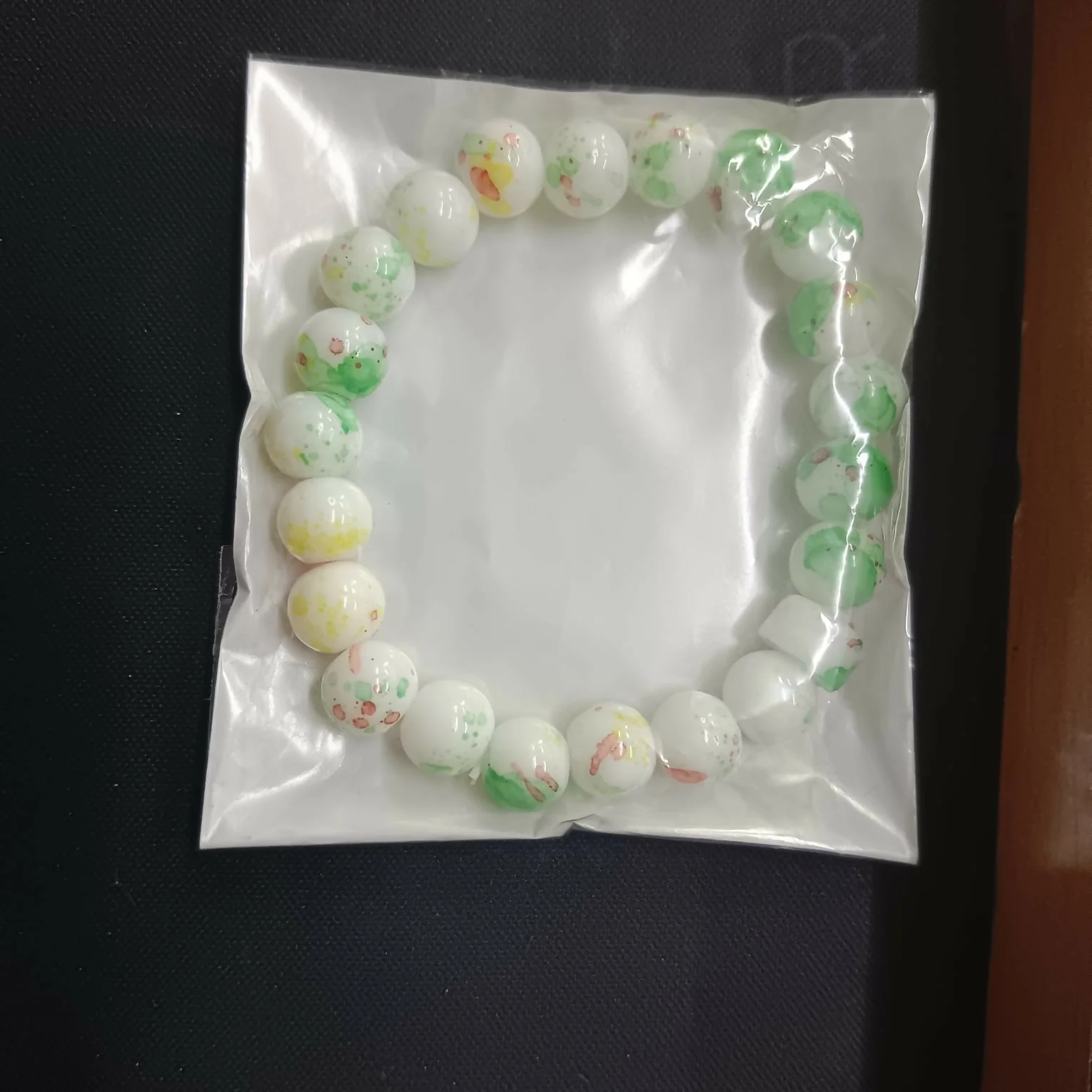 Classic White Printed Beads Stretch Bracelet - Image 4