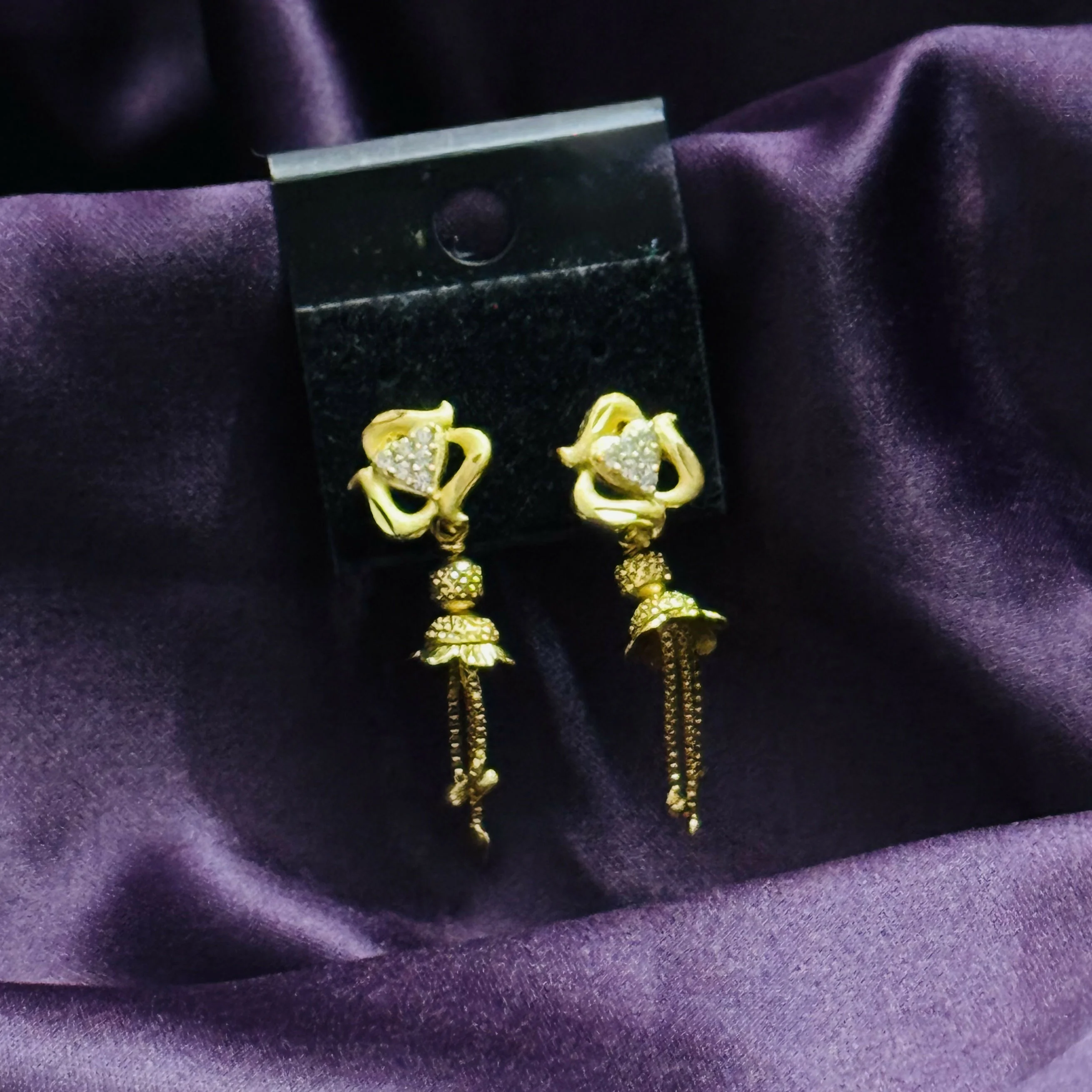 Comfortable All-Day Wear Earrings - Image 2