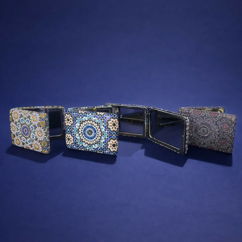 Compact Foldable Pocket Mirror with Elegant Pattern Design - Image 3