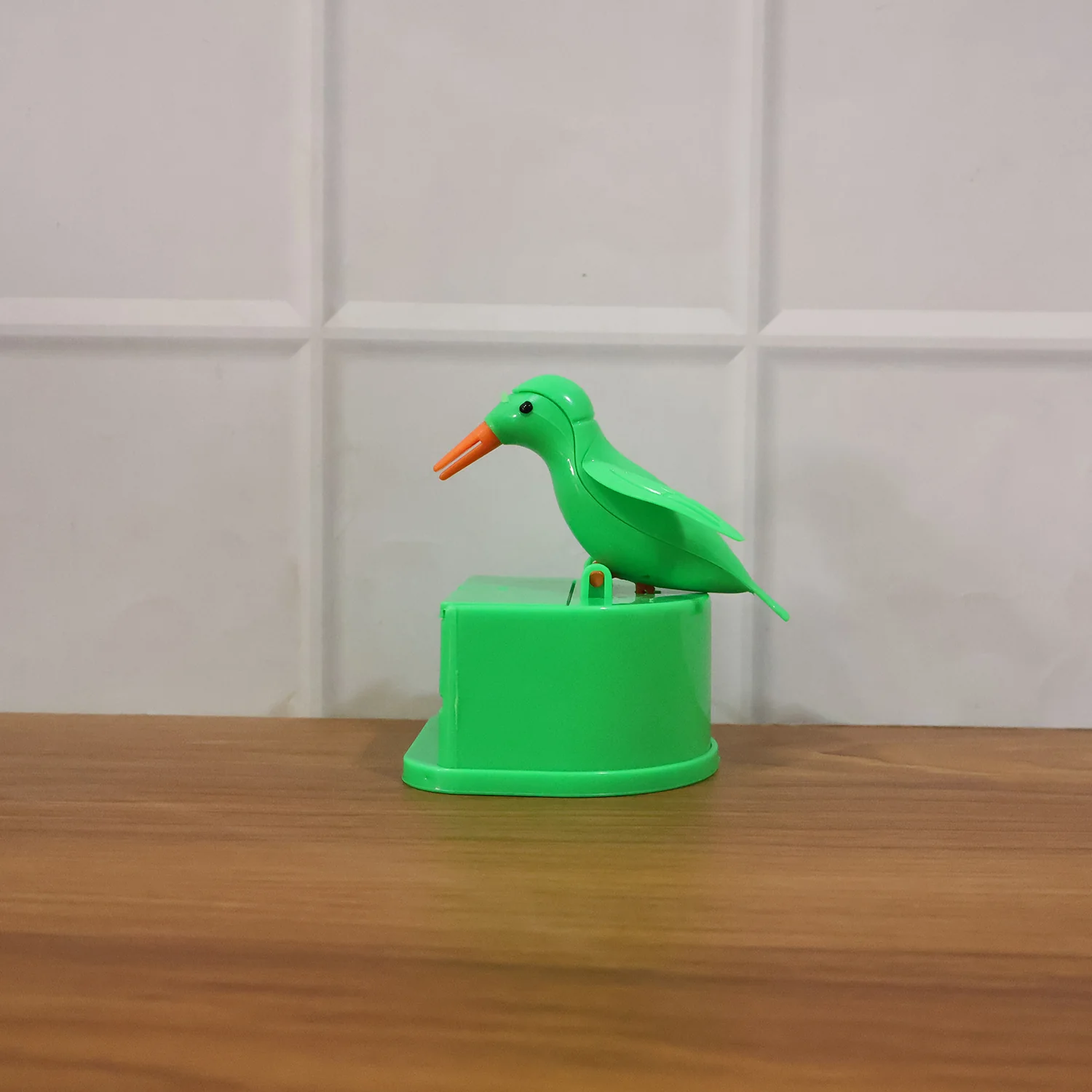 Creative Bird Shape Toothpick Dispenser Holder (1 Pc) - Image 9