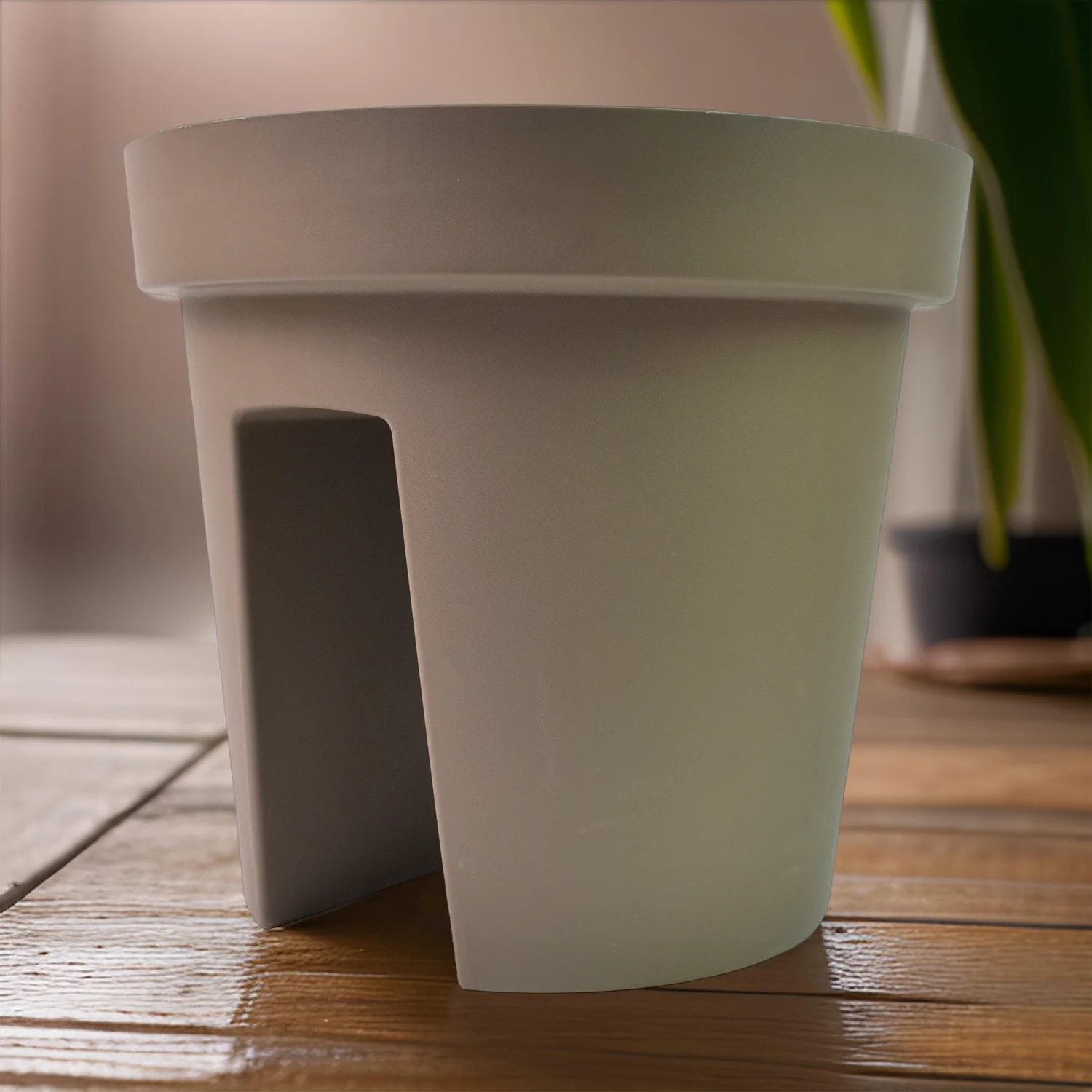 Creative Flower pot Balcony Flower Pot Holder (2 Pc) - Image 3